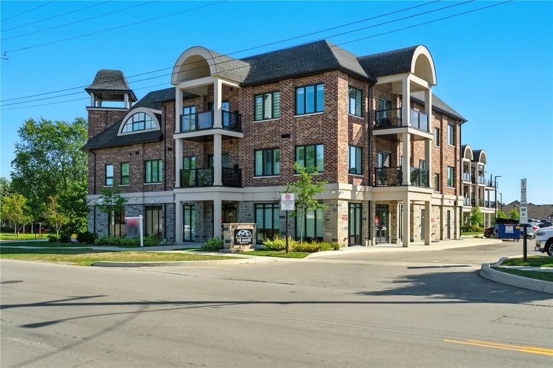 2605 BINBROOK Road 211, Hamilton, ON L0R 1C0