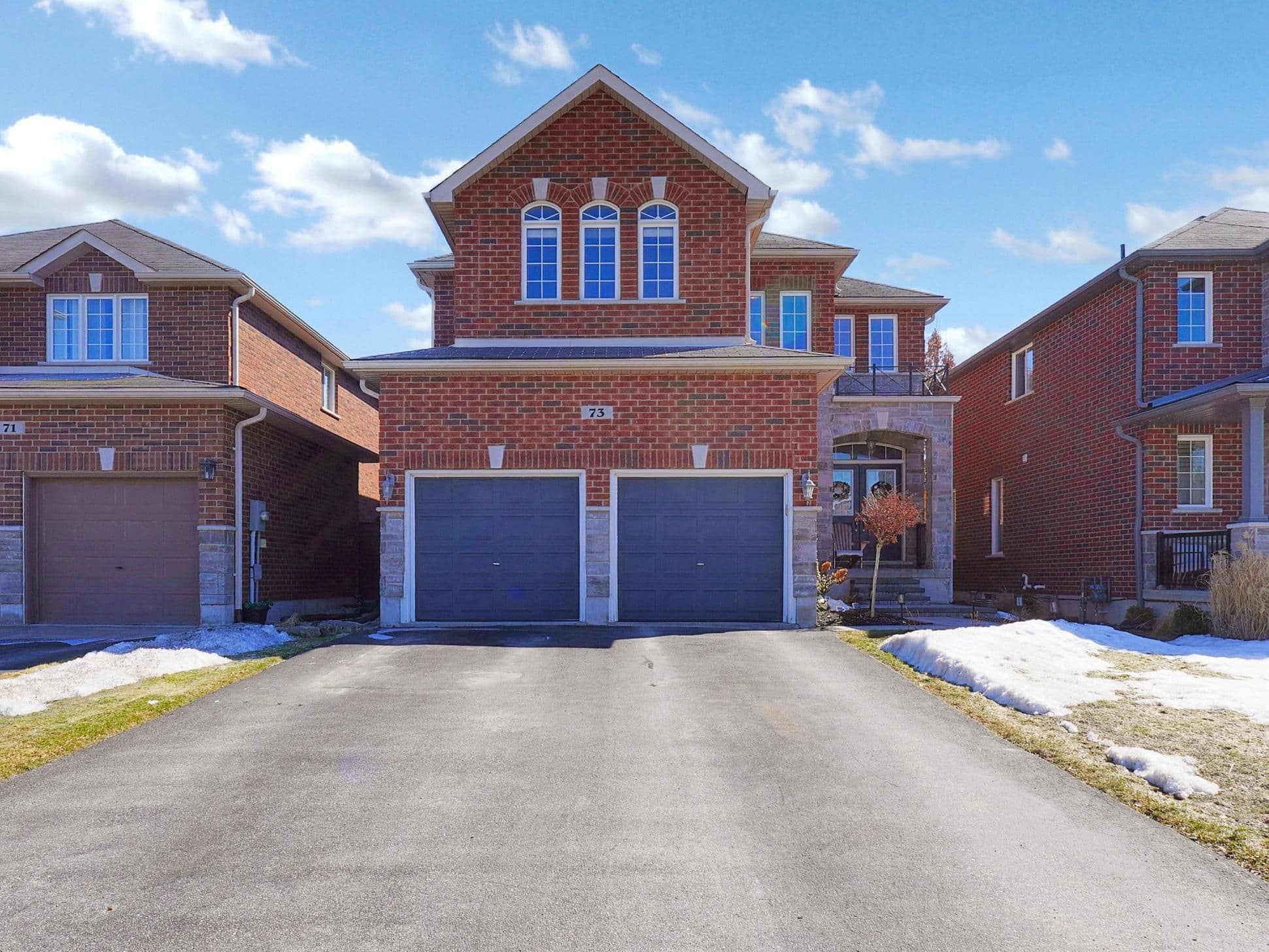 73 GRAIHAWK Drive, Barrie, ON L4N 6G7