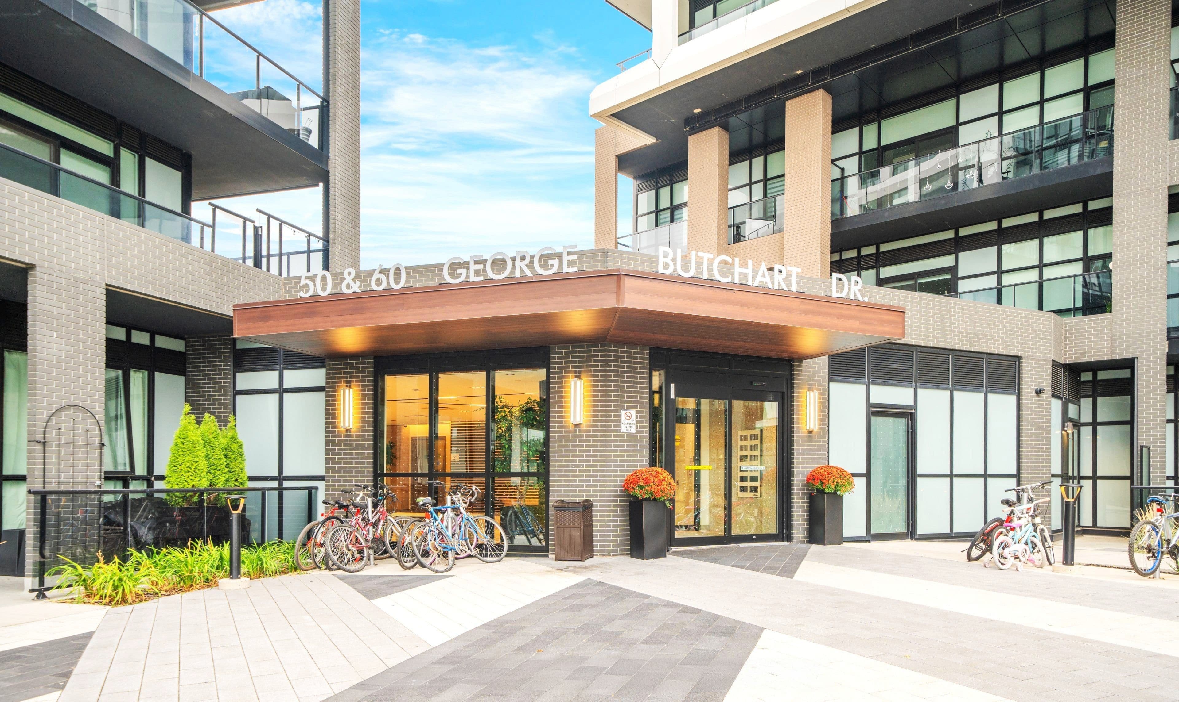 60 George Butchart Drive 112, Toronto W05, ON M3K 2C5