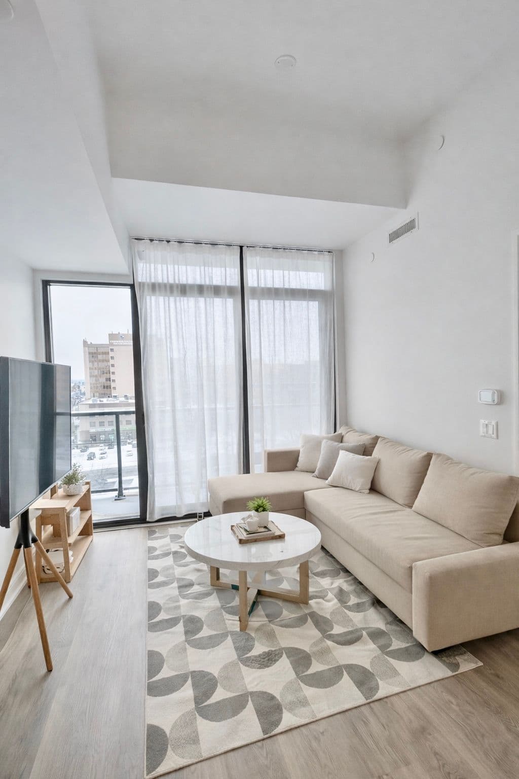 3009 Novar Road 716, Mississauga, ON L5B 1H7