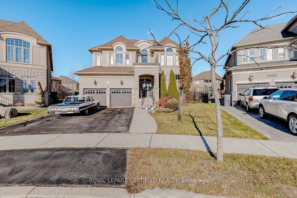 13 Chinzan Way S, Brampton, ON L6X 0W6