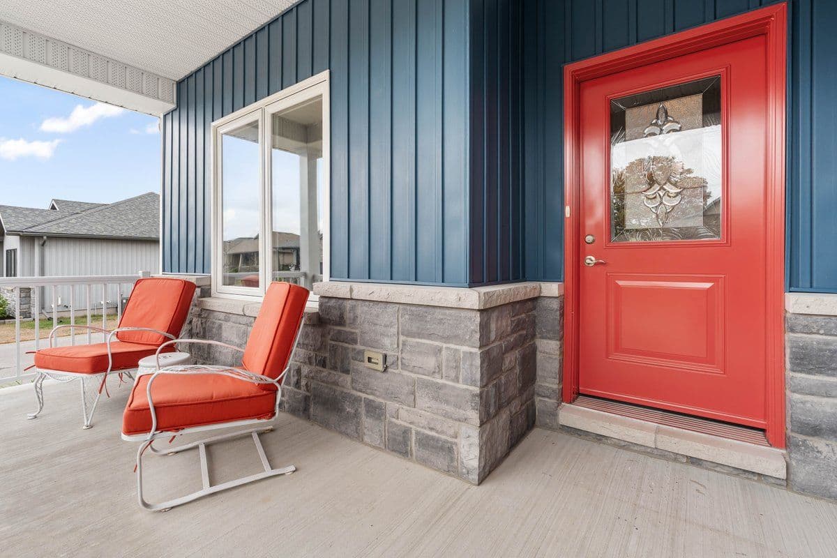 17 Dorchester Drive, Prince Edward County, ON K0K 3L0