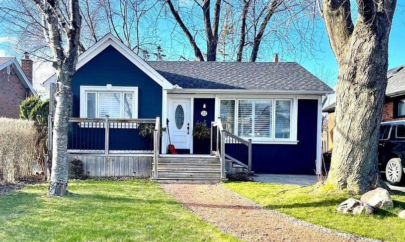 22 Scotswood Road, Toronto E04, ON M1R 3N2
