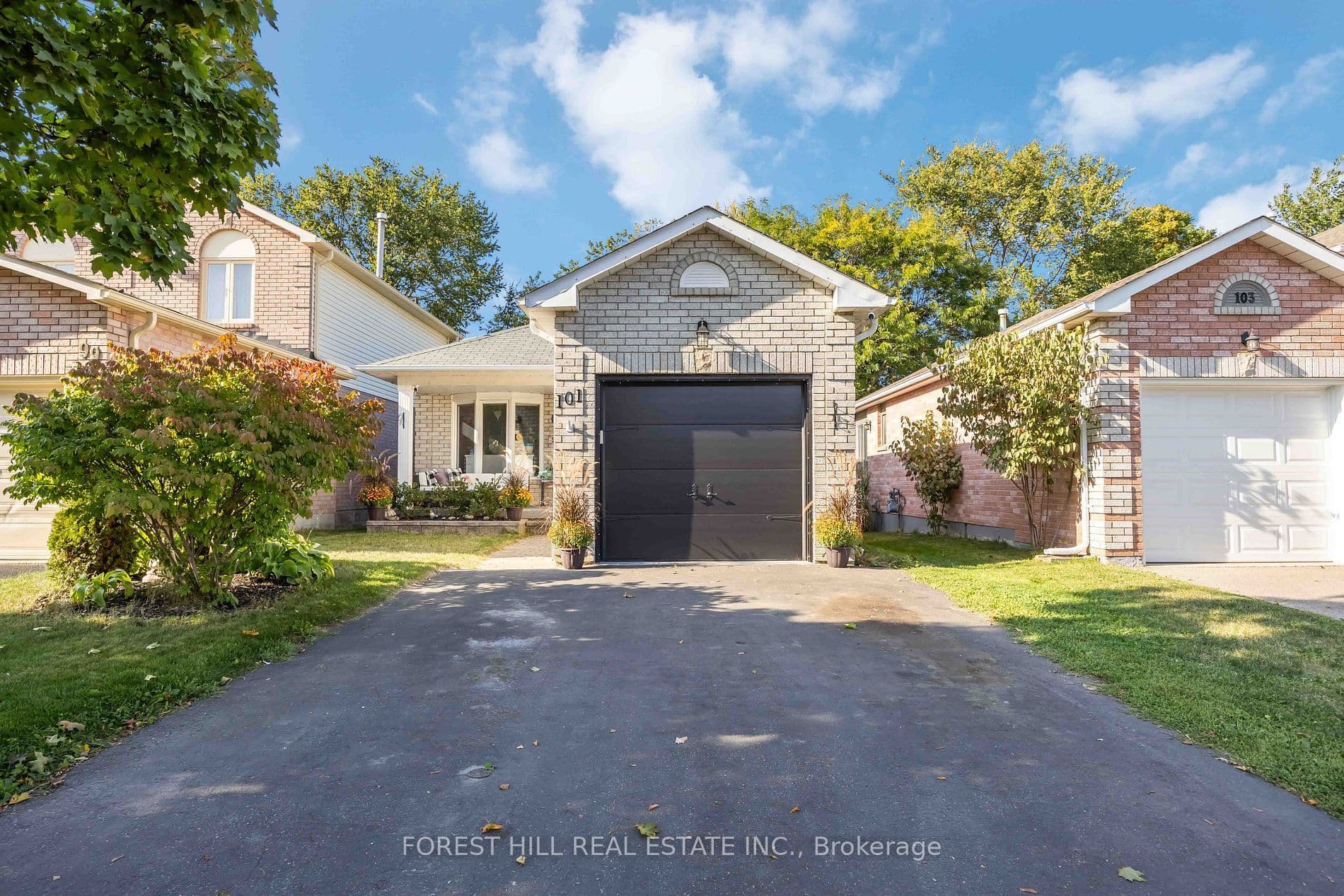 101 Gray Avenue, New Tecumseth, ON L9R 1P6