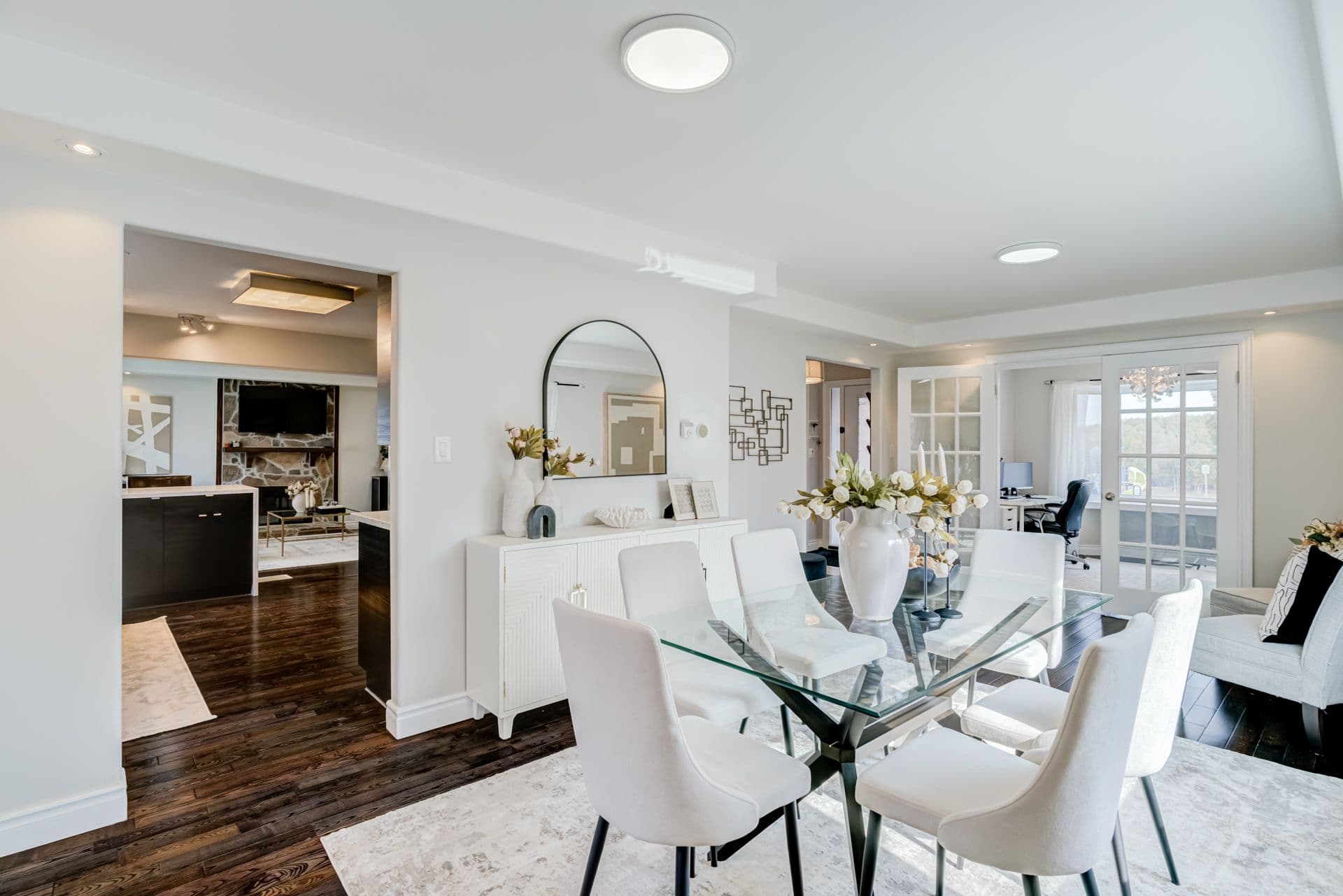 890 Wayne Drive, Newmarket, ON L3Y 5T7, Newmarket