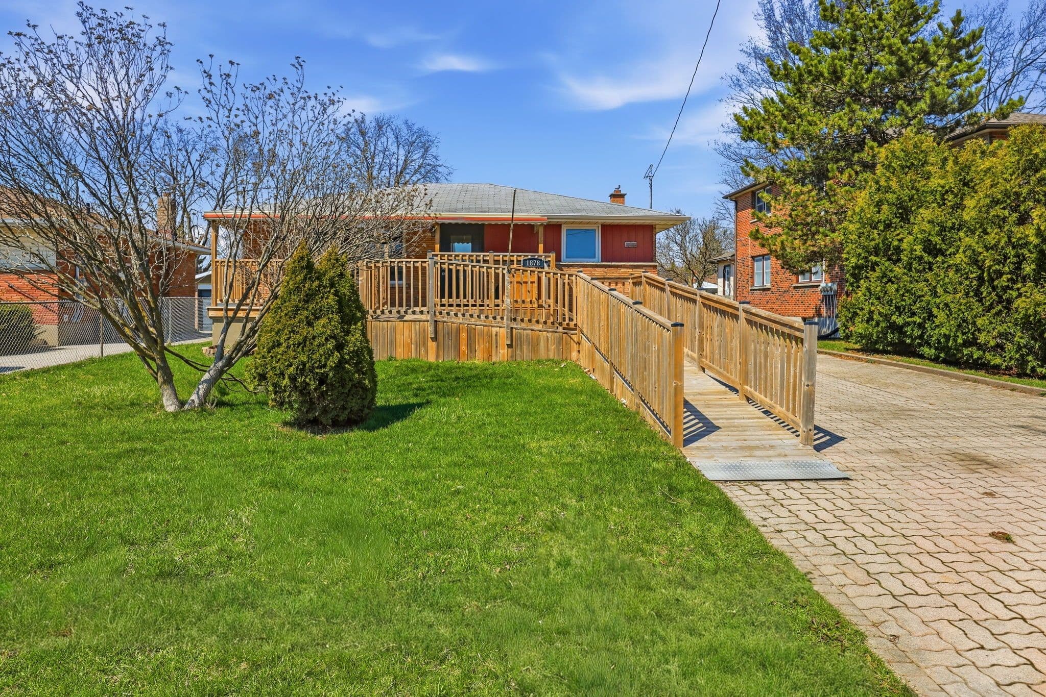 1878 Trafalgar Street, London East, ON N5W 1X6