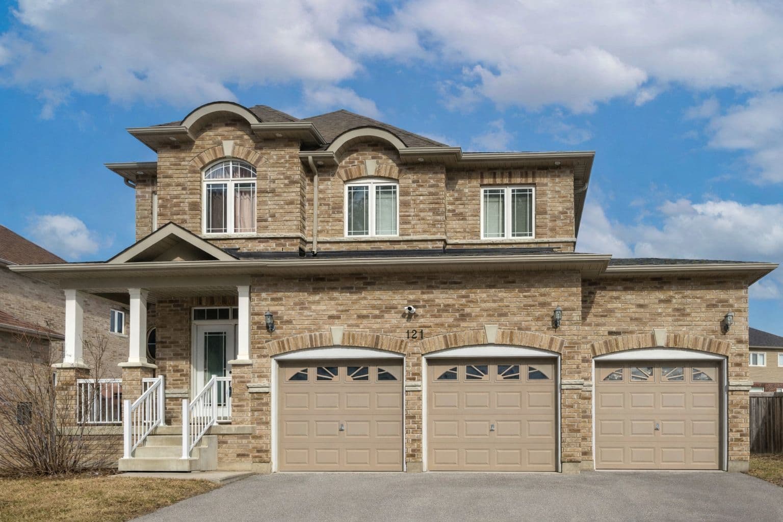 121 Centre Street, Essa, ON L0M 1B0