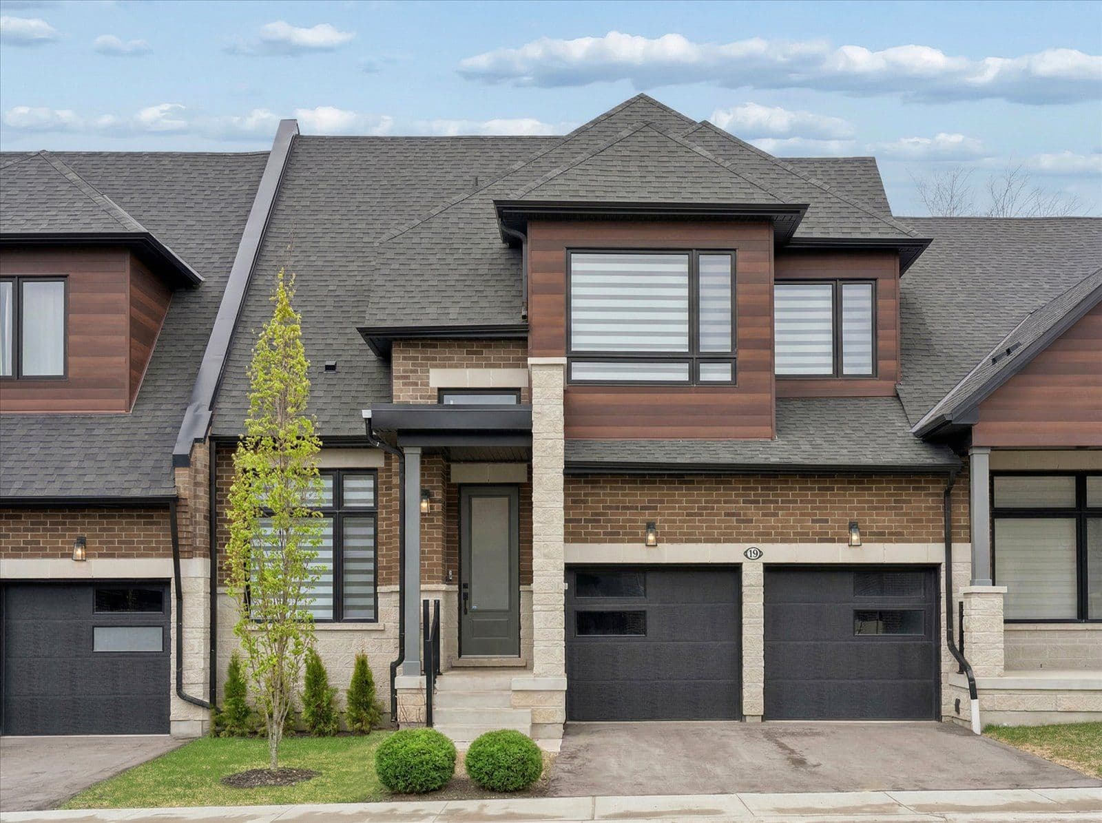 19 Vern Robertson Gate, Uxbridge, ON L9P 0R9, Uxbridge