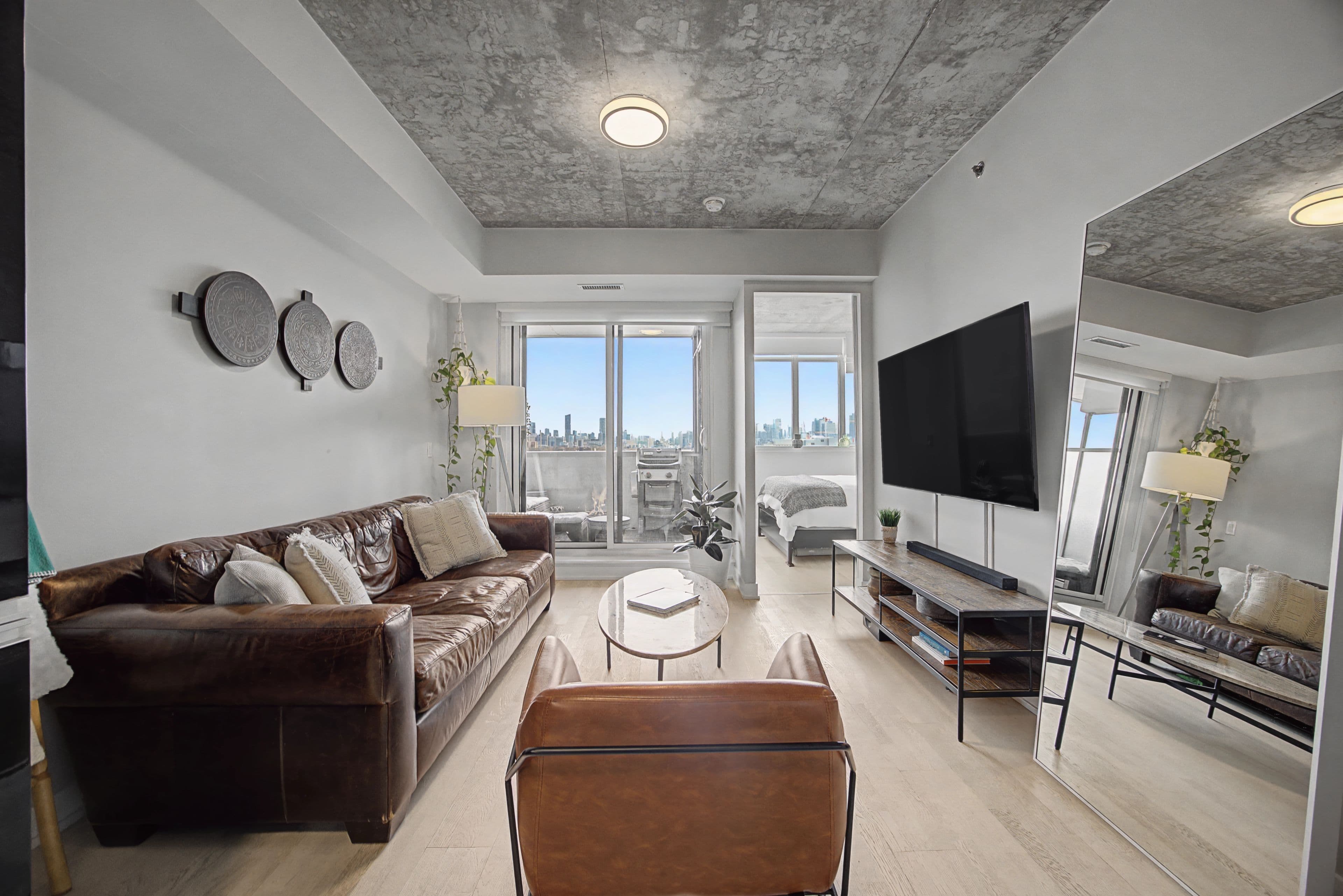 20 Minowan Miikan Lane 1023, Toronto C01, ON M6J 0E5