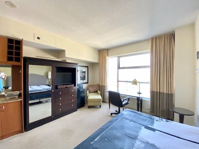 1 King Street W 2408, Toronto C01, ON M5H 1A1