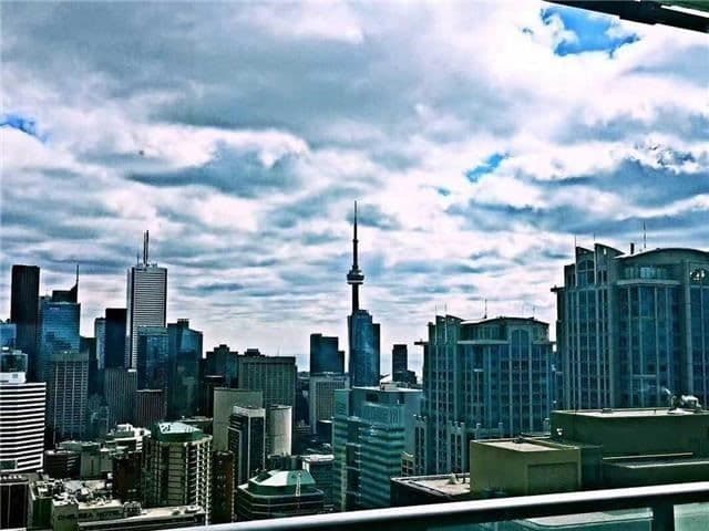 15 Grenville Street 4209, Toronto C01, ON M4Y 0B9