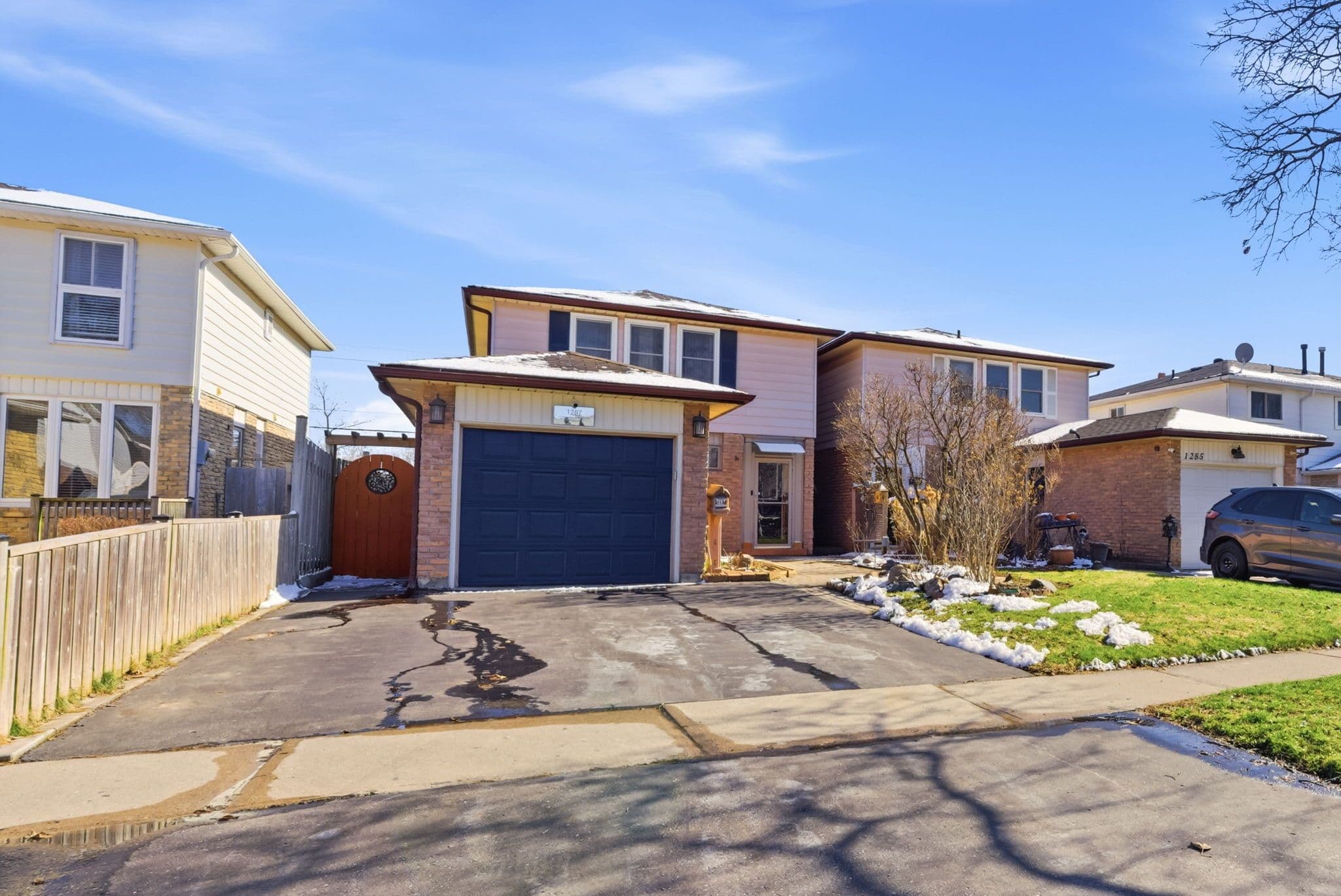 1287 Astra Avenue, Oshawa, ON L1K 1H3