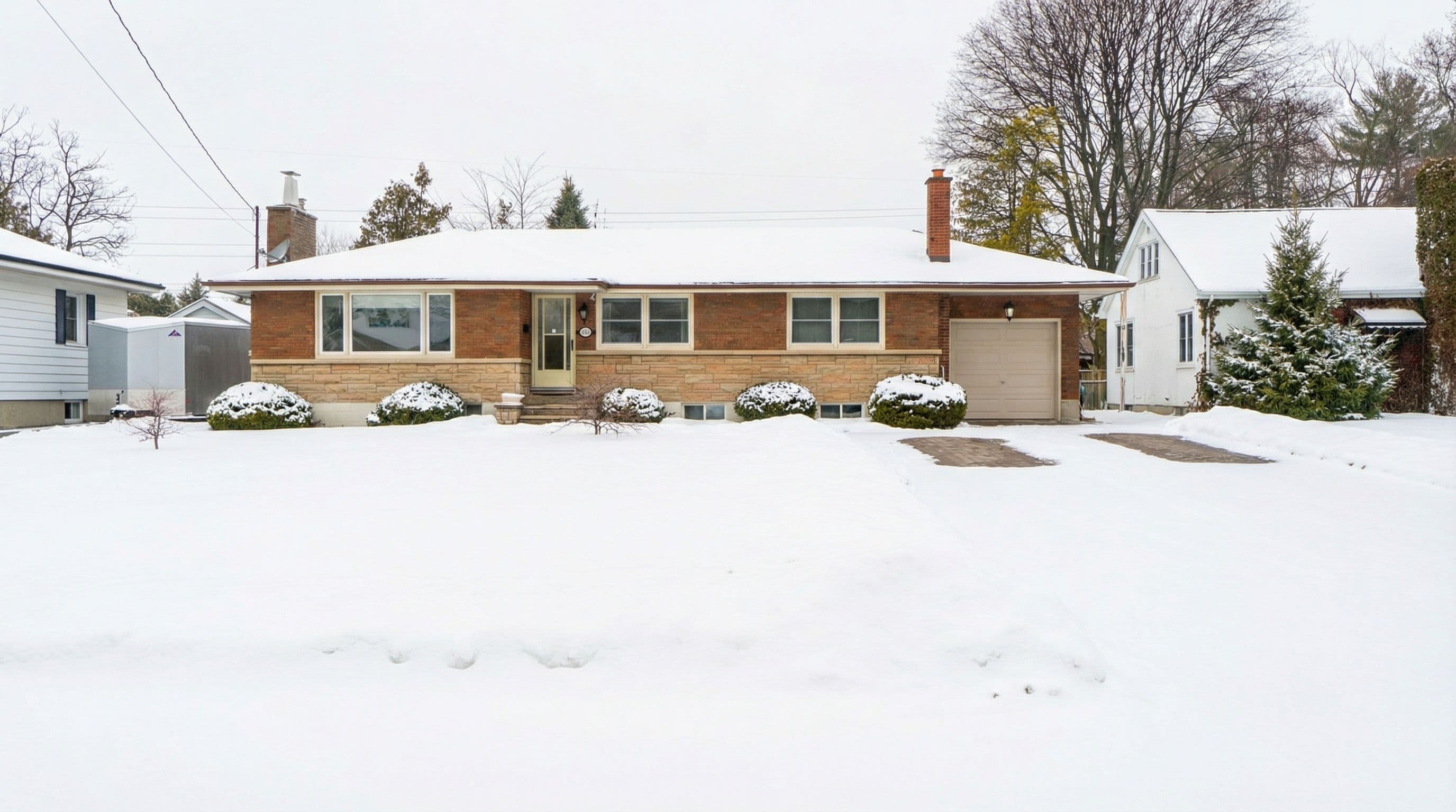 6543 ST. JOHN Street, Niagara Falls, ON L2J 1C8