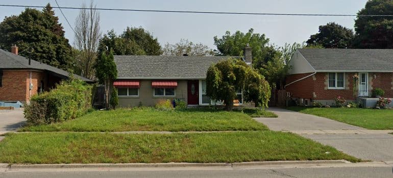 603 Stevenson Road N Lower, Oshawa, ON L1J 5P2