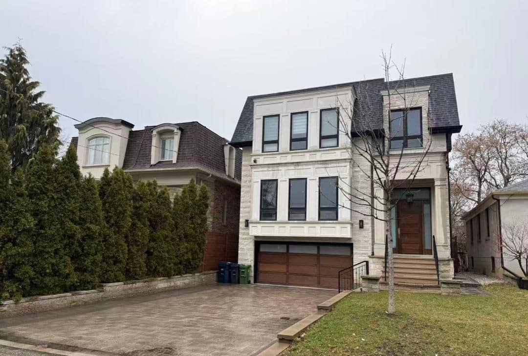 30 Abitibi Avenue, Toronto C14, ON M2M 2V1