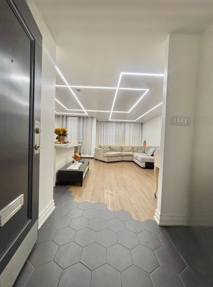 451 The West Mall N/A 602, Toronto W08, ON M9C 1G1