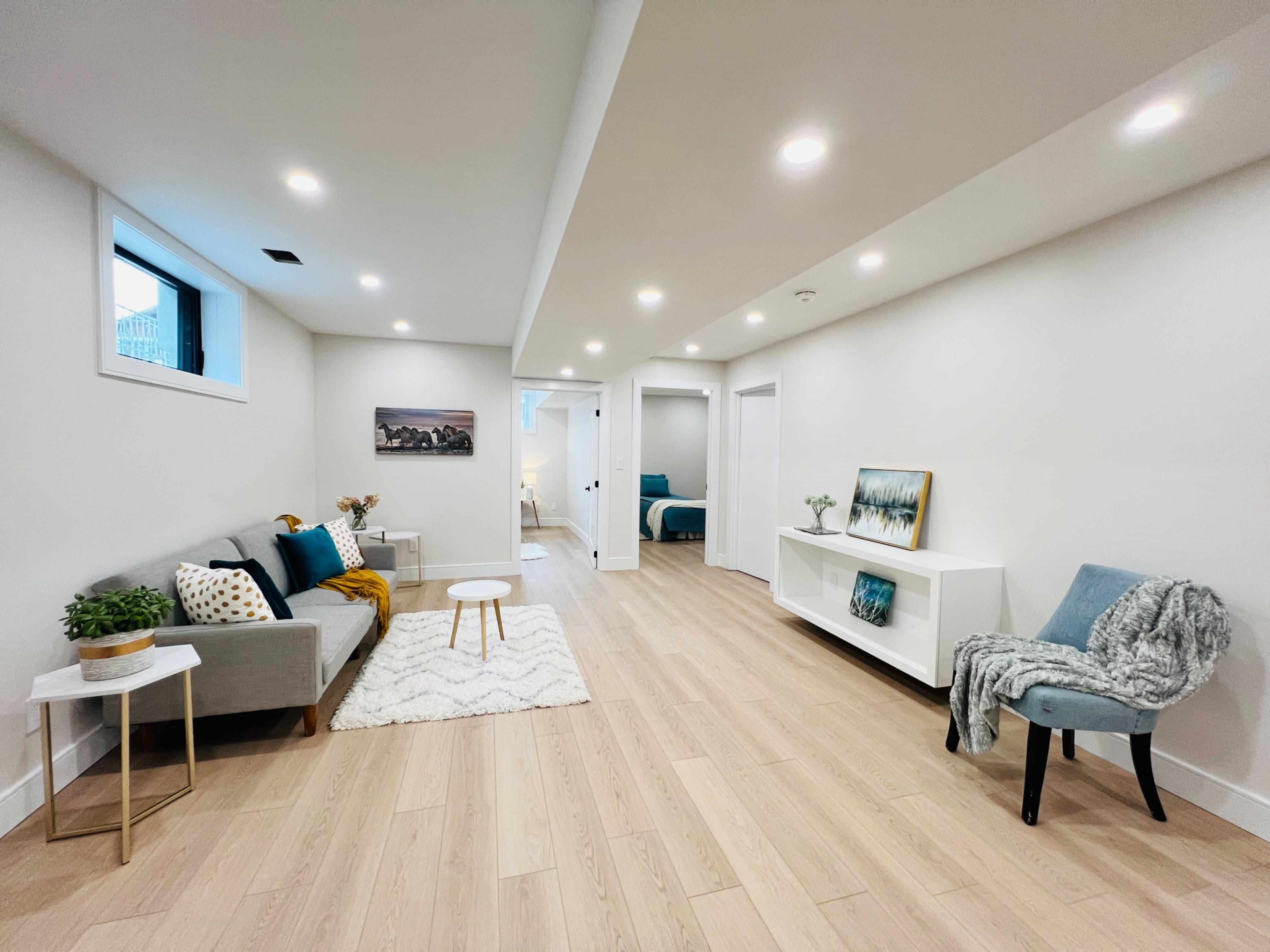 6 Phenix Drive Lower, Toronto E06, ON M1N 3H8