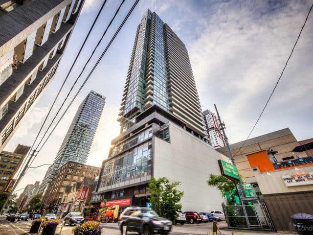 290 Adelaide Street W 2501, Toronto C01, ON M5V 1P6