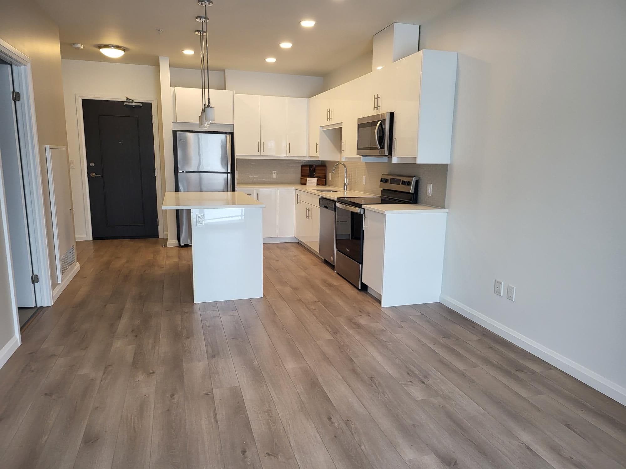 144 Watson Road 607, Guelph, ON N1E 0S4