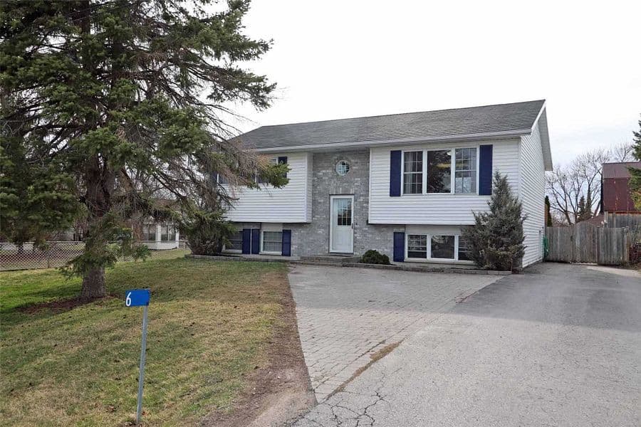 6 Lywood Street Main, Belleville, ON K0K 1K0