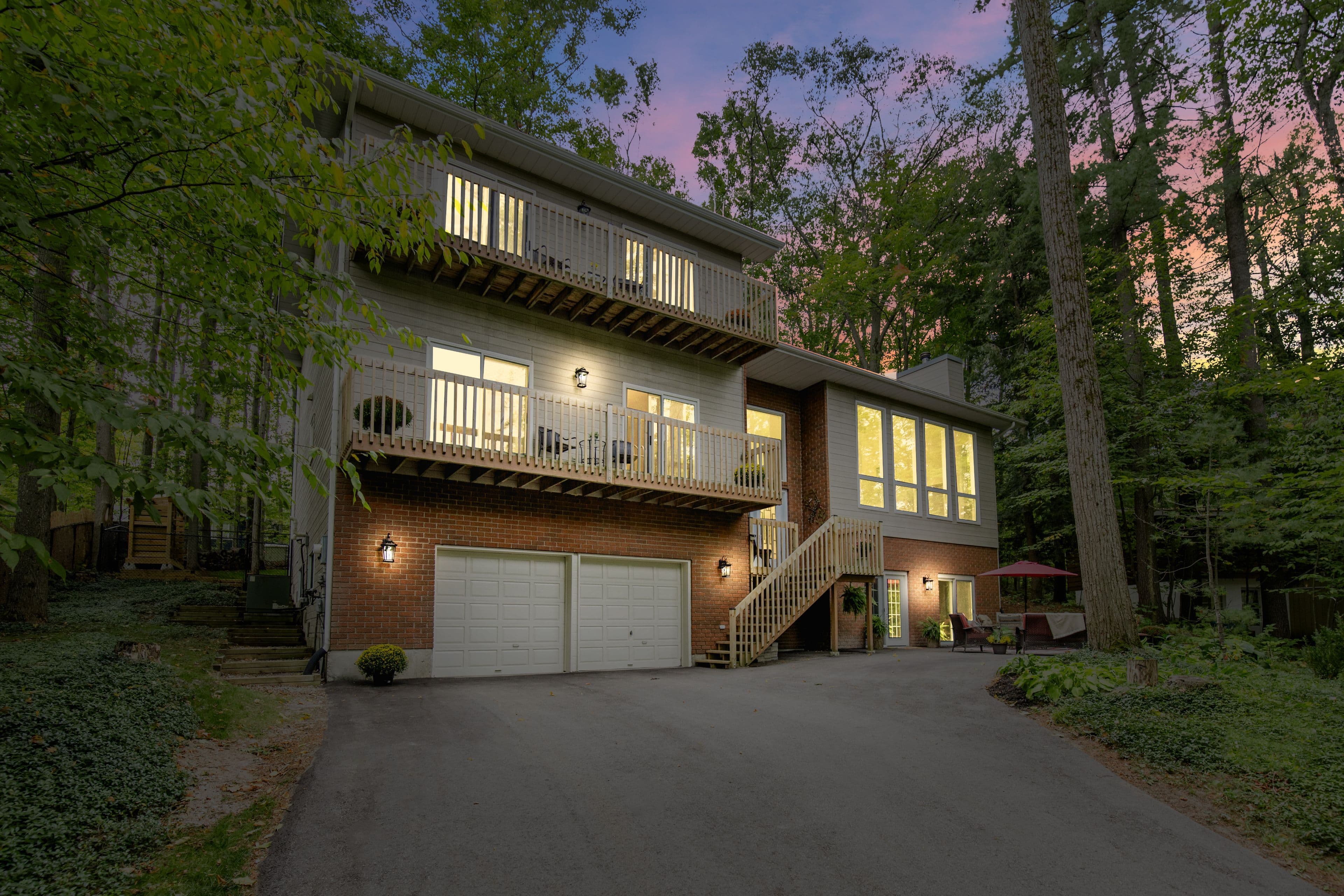10 Beechwood Road, Oro-Medonte, ON L4M 4Y8