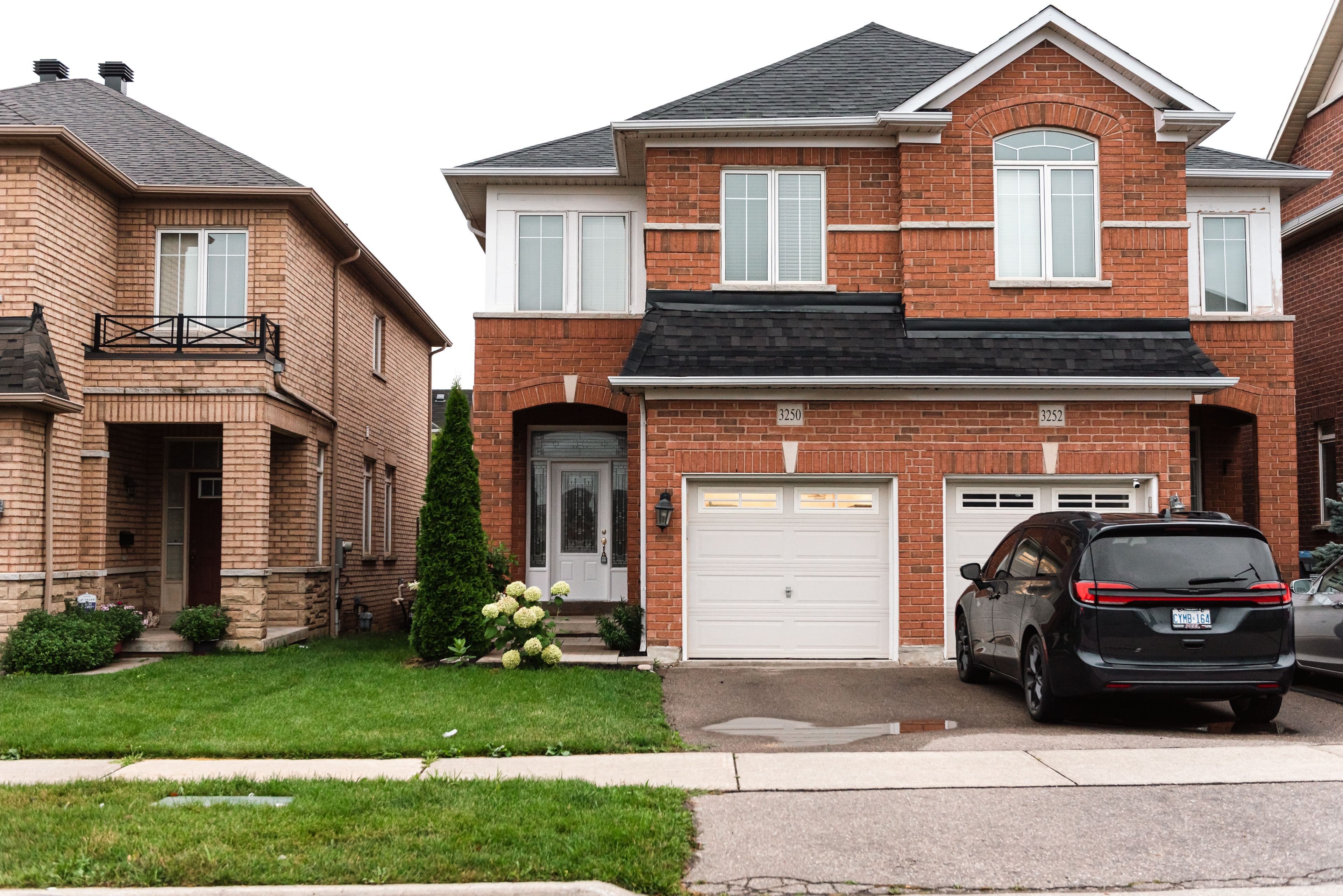 3250 Sunlight Street, Mississauga, ON L5M 0G7