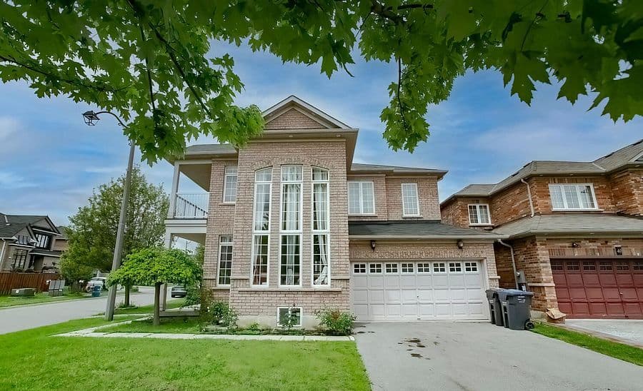 1 Buckler Street, Brampton, ON L6R 0H4