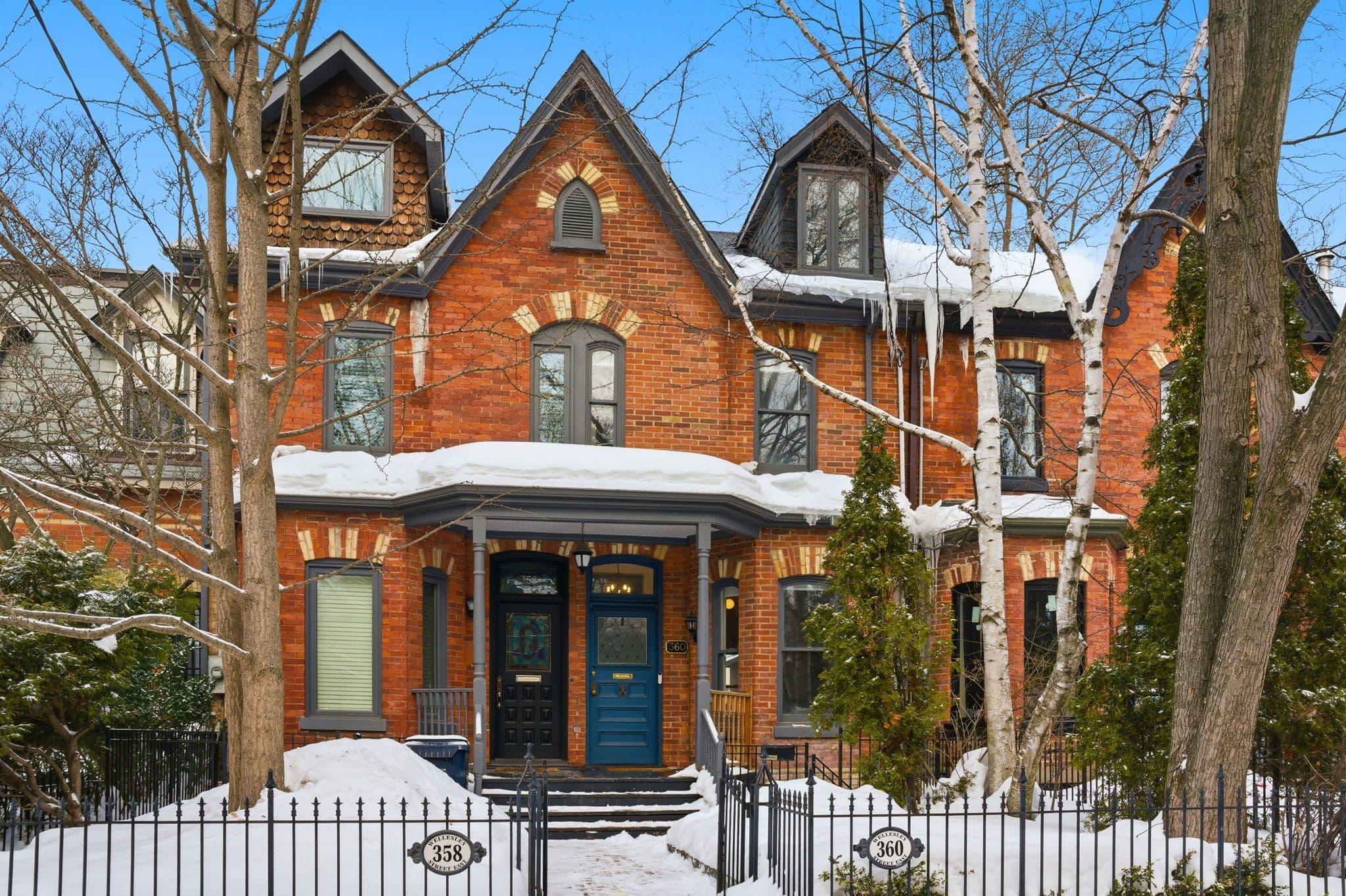 360 Wellesley Street E, Toronto C08, ON M4X 1H4