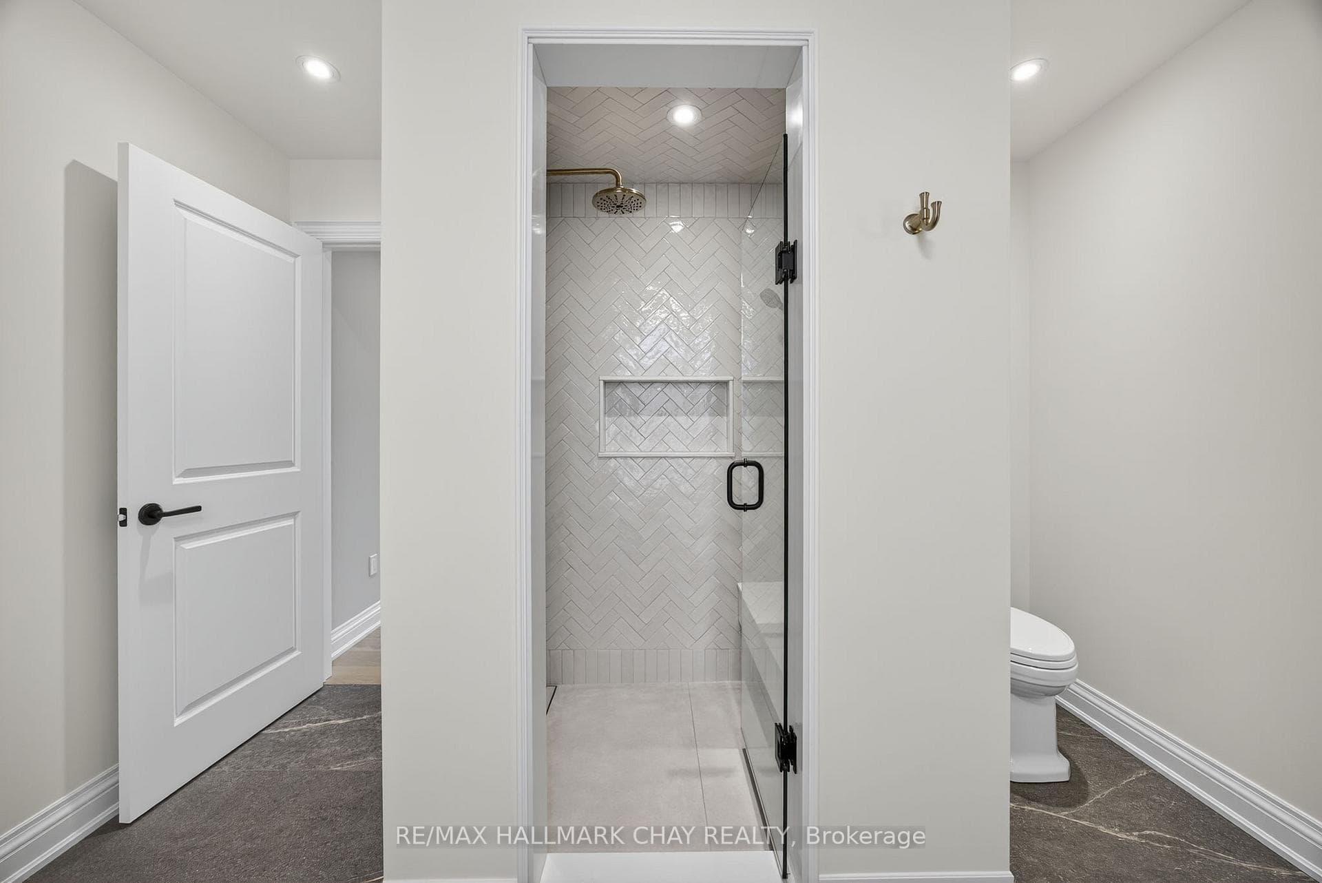 930 Marshall Road, Tiny, ON L0K 2E1