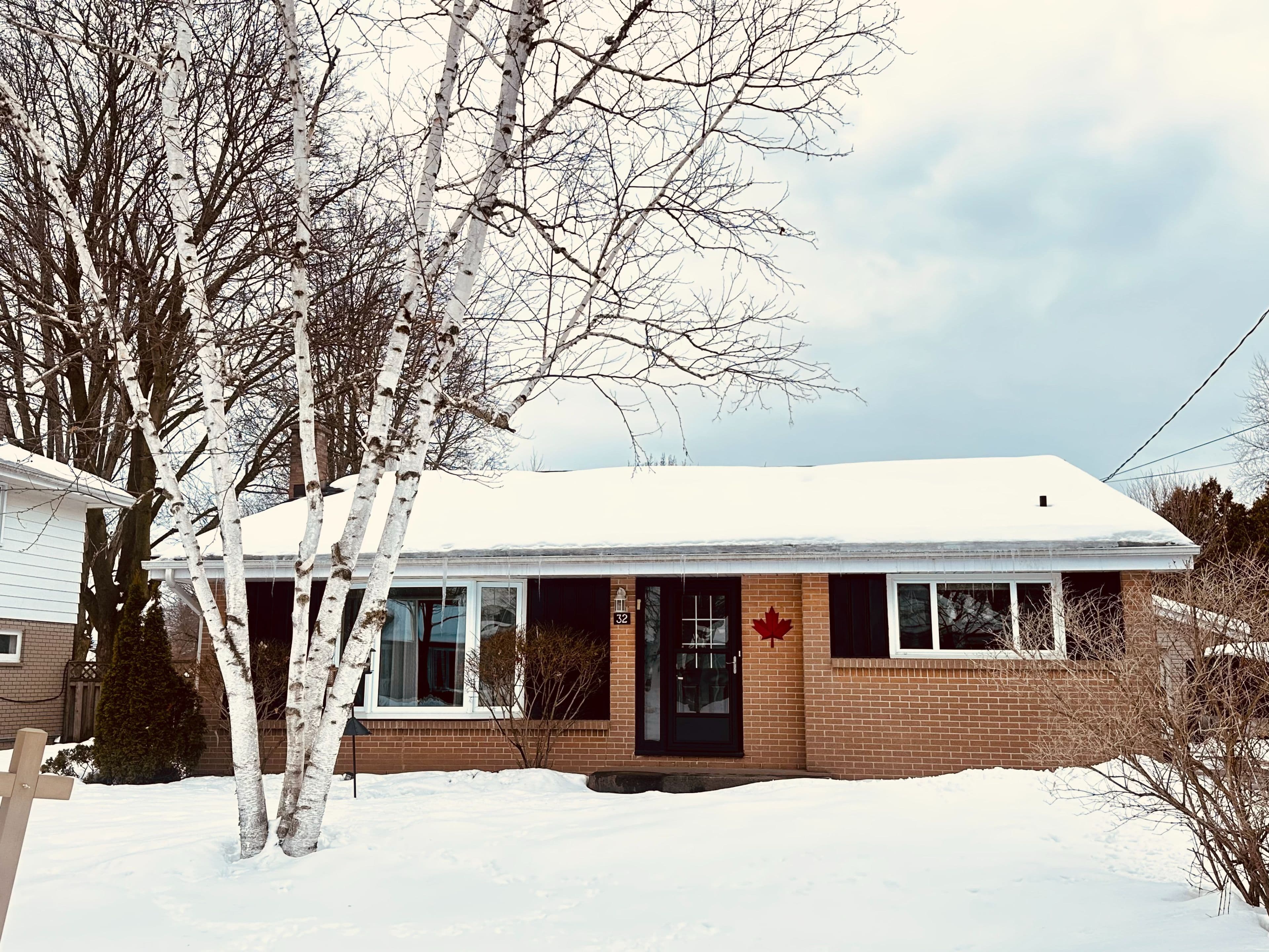 32 Glen Road, Belleville, ON K8P 4G1