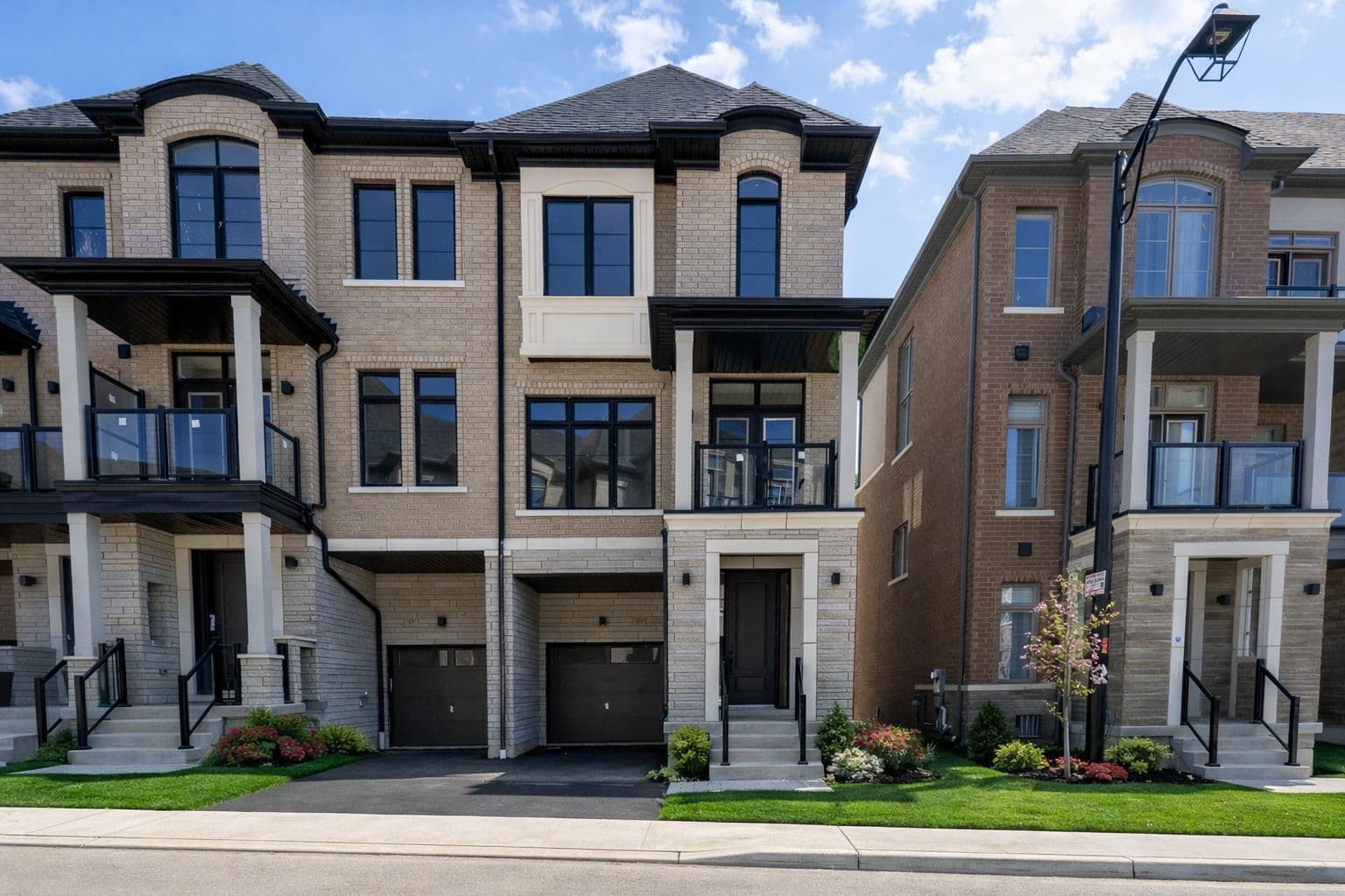 83 Archambault Way, Vaughan, ON L4L 1A6