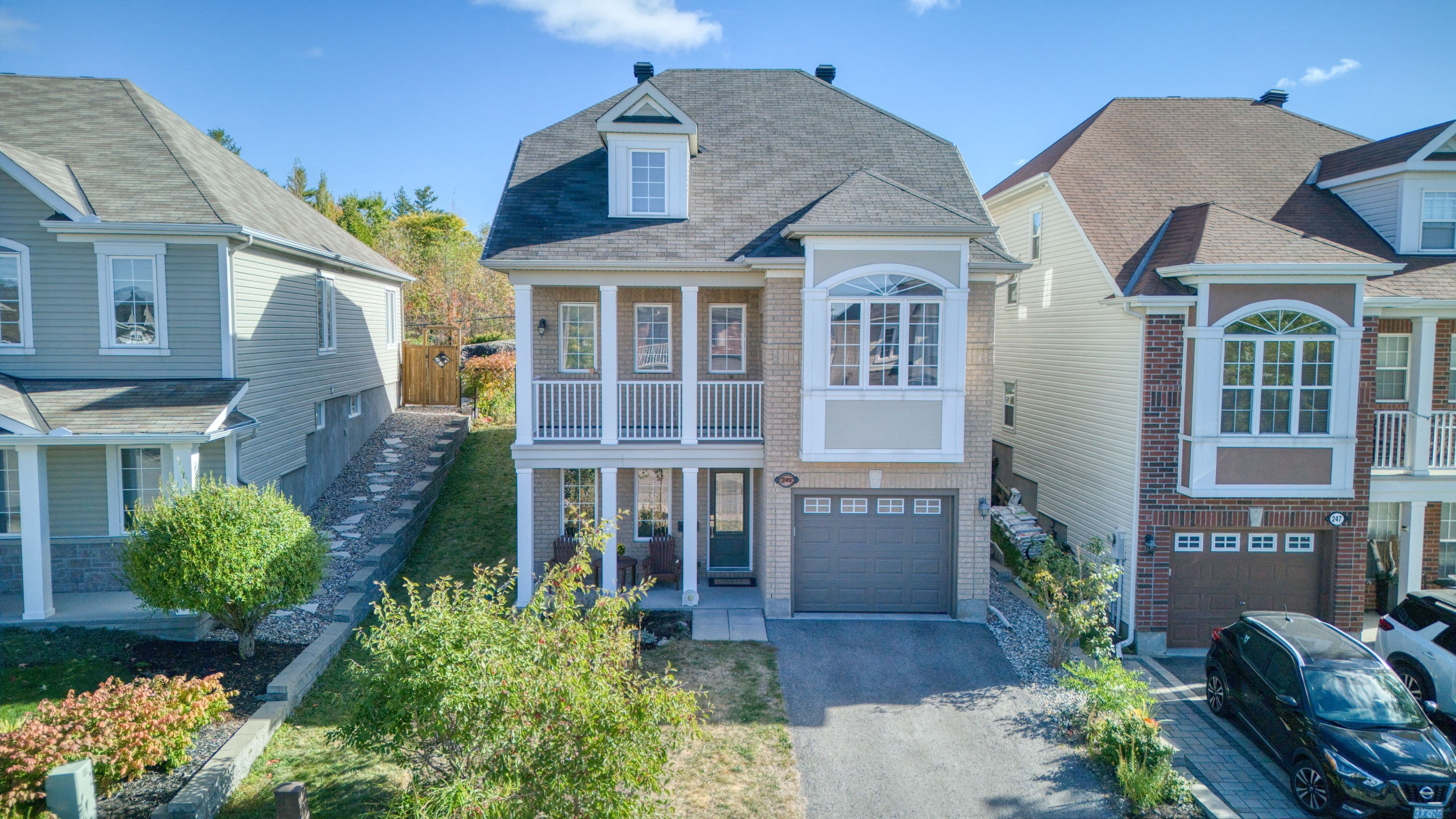 249 Huntsville Drive, Kanata, ON K2T 0C5
