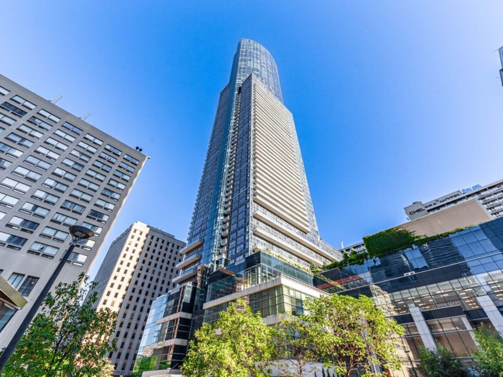 388 Yonge Street 7201, Toronto C01, ON M5B 0A4