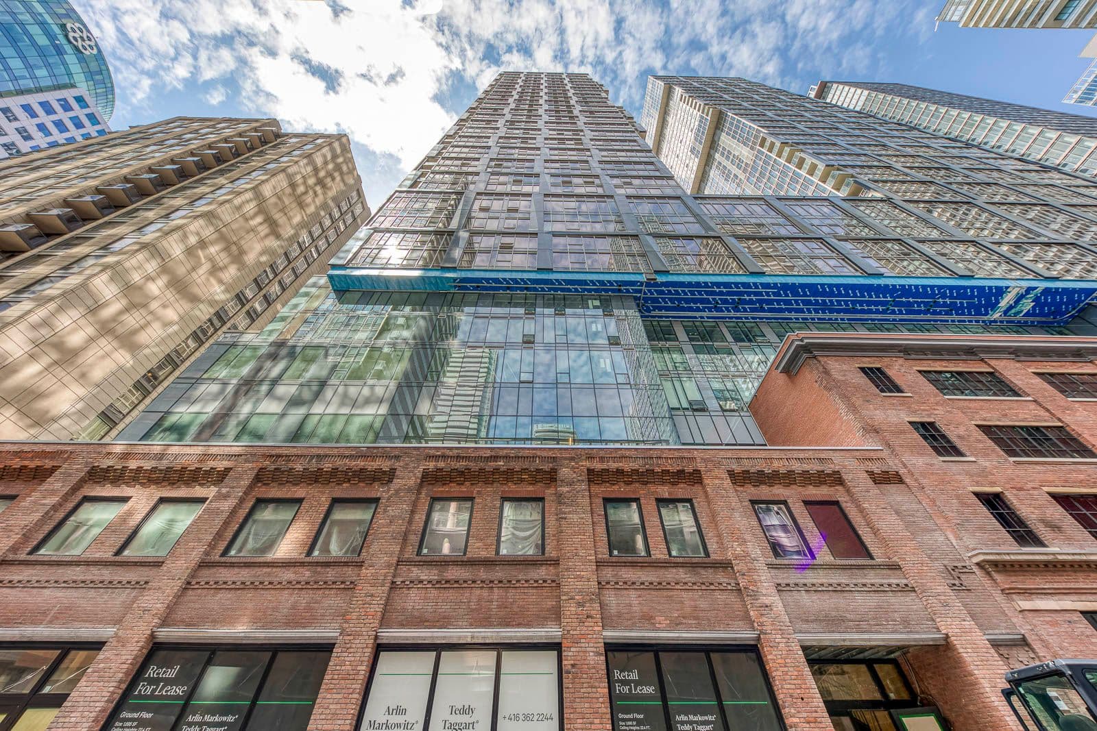 15 MERCER Street 403 (Furnished), Toronto C01, ON M5V 1H2