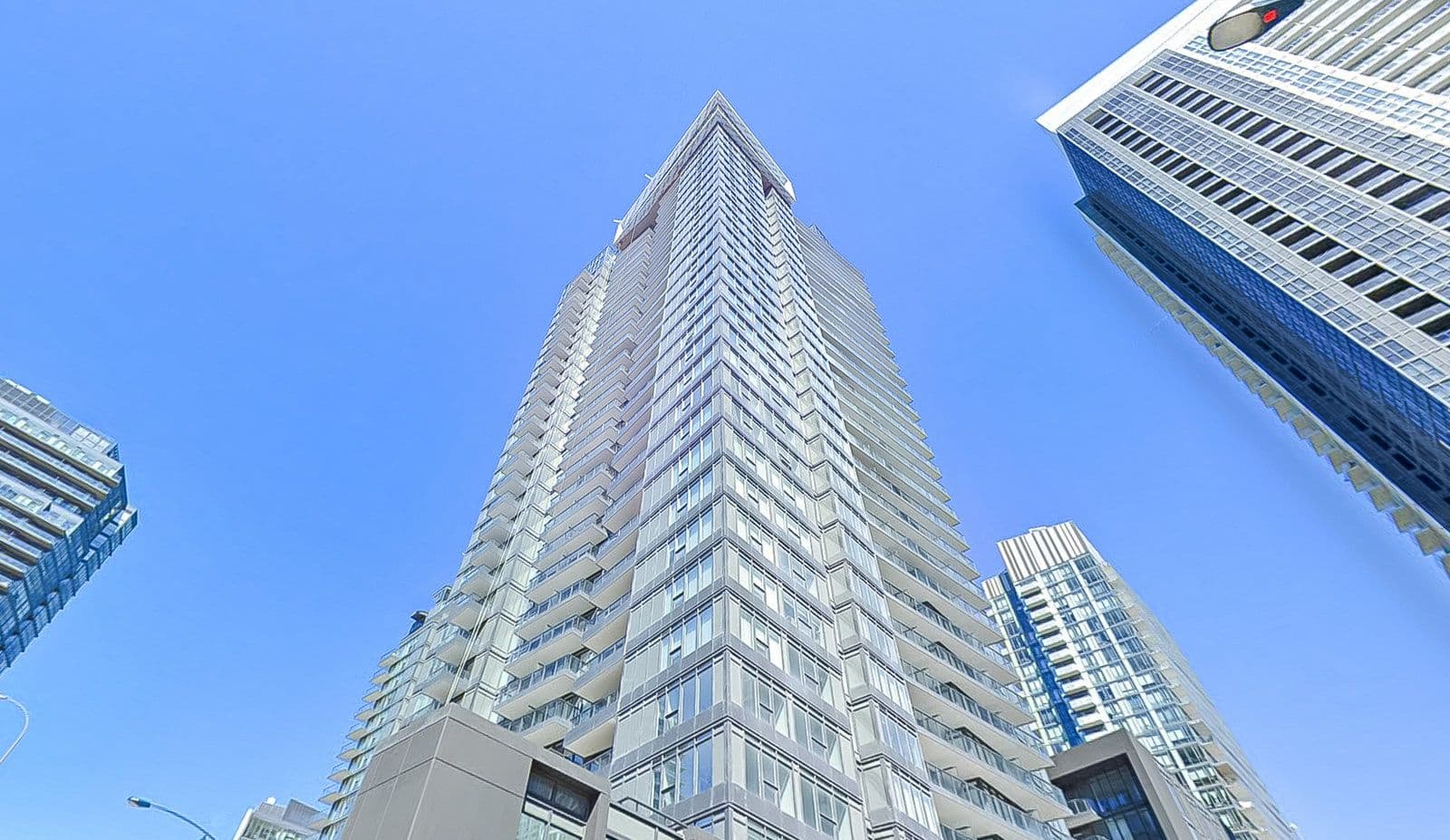 70 Queens Wharf Road 705, Toronto C01, ON M5V 0J2