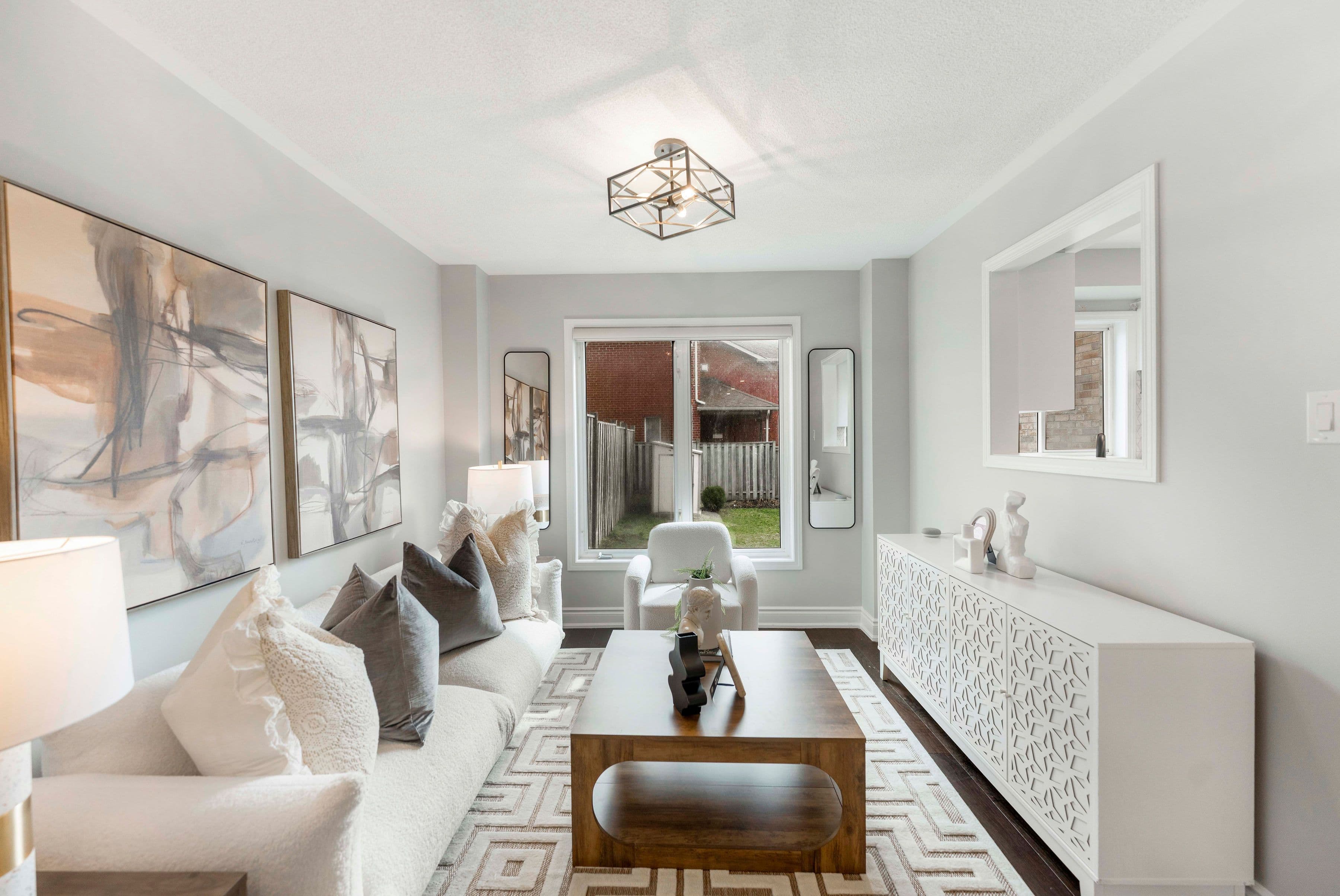 912 Delgado Drive, Mississauga, ON L5V 2S4