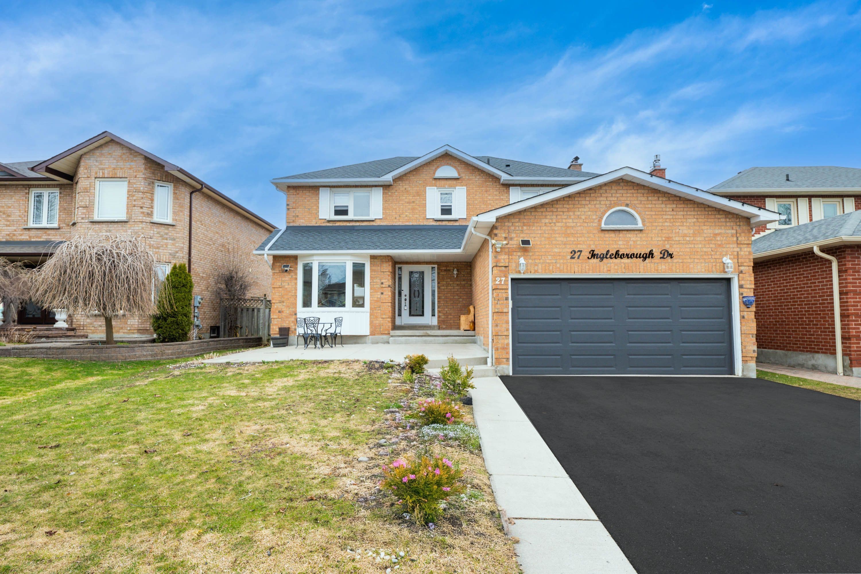 27 Ingleborough Drive, Whitby, ON L1N 8J9
