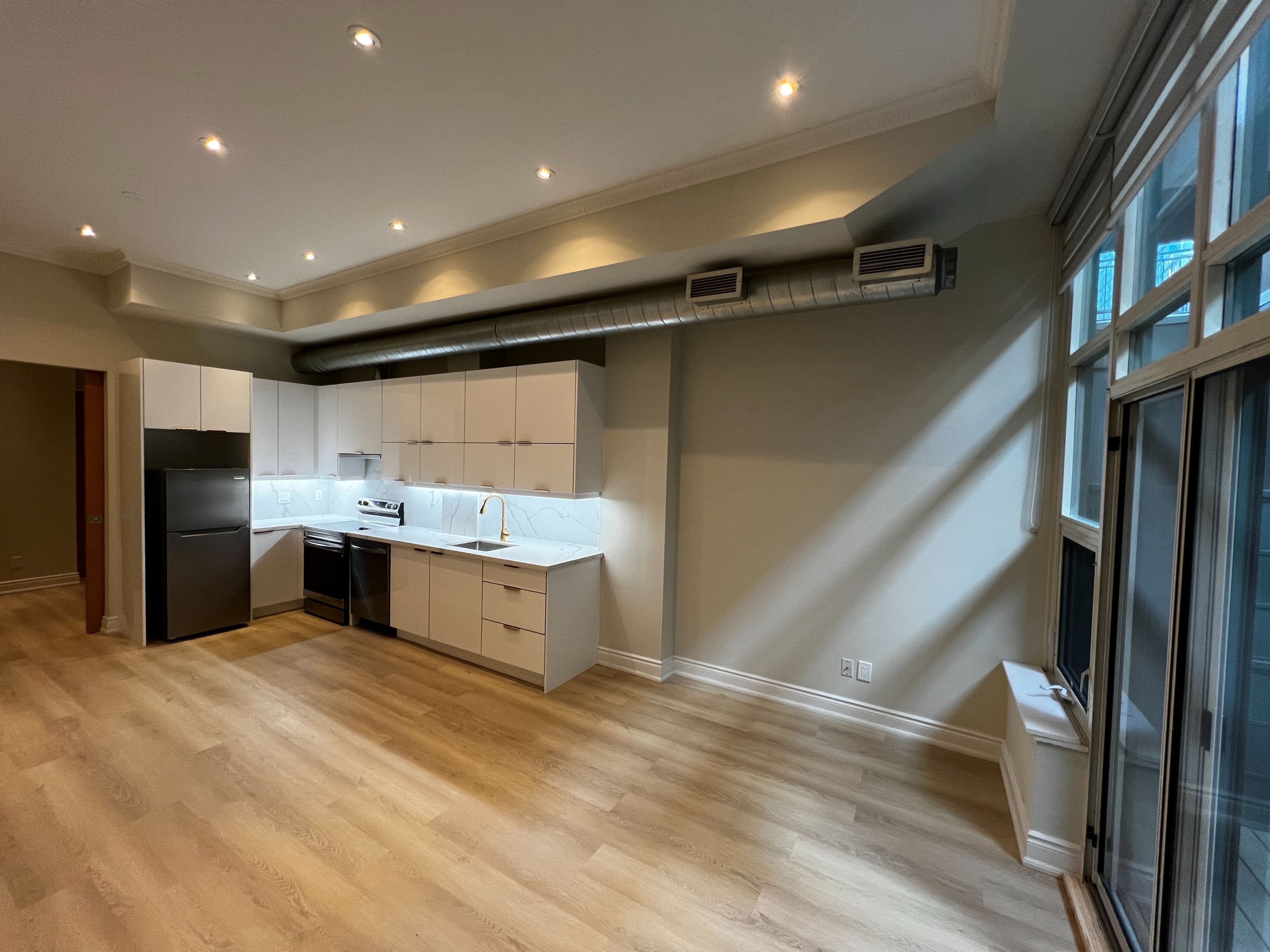 135 Dalhousie Street B02, Toronto C08, ON M5B 2S1