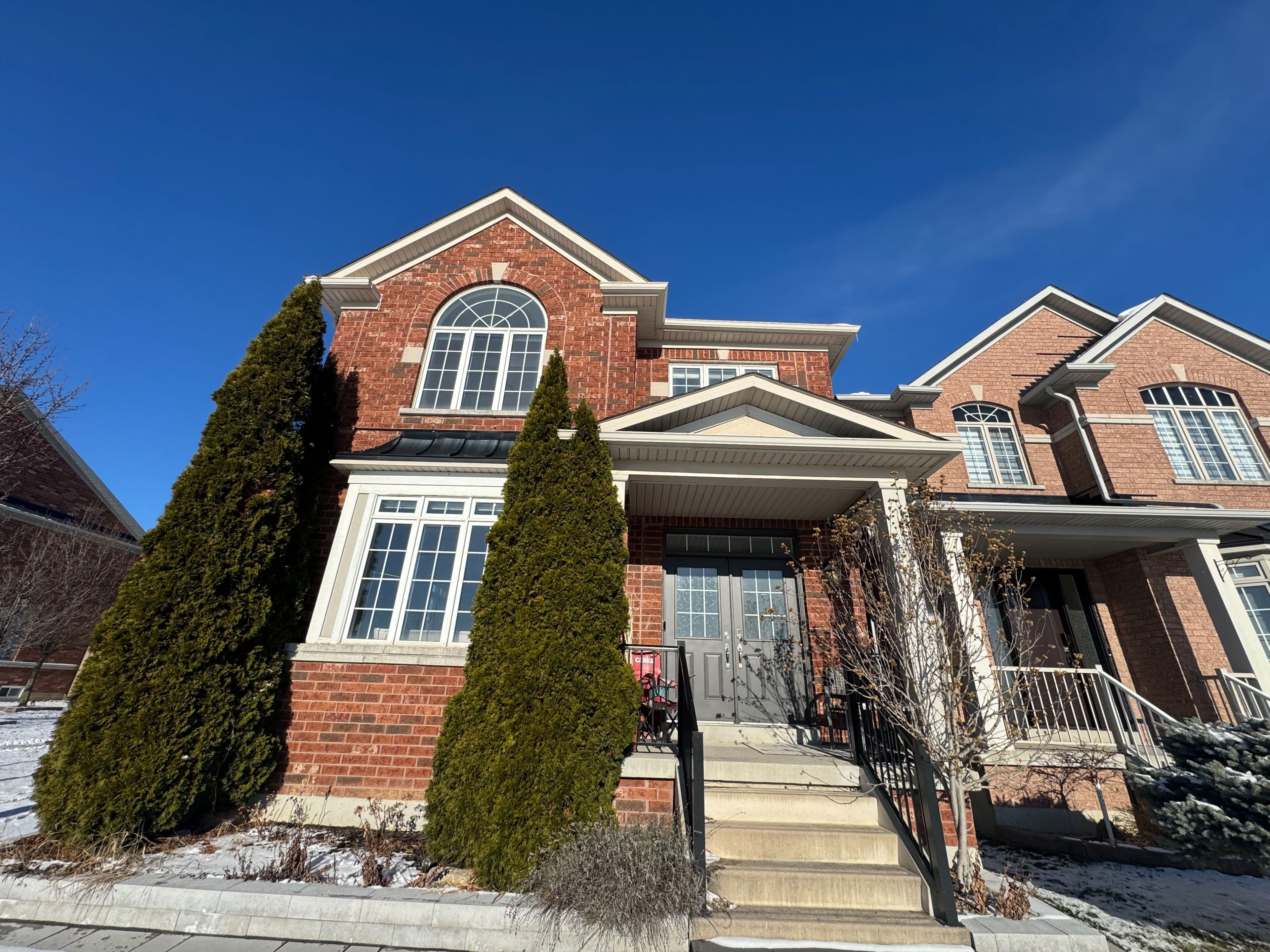 13 Woodway Lane, Markham, ON L6B 0N4