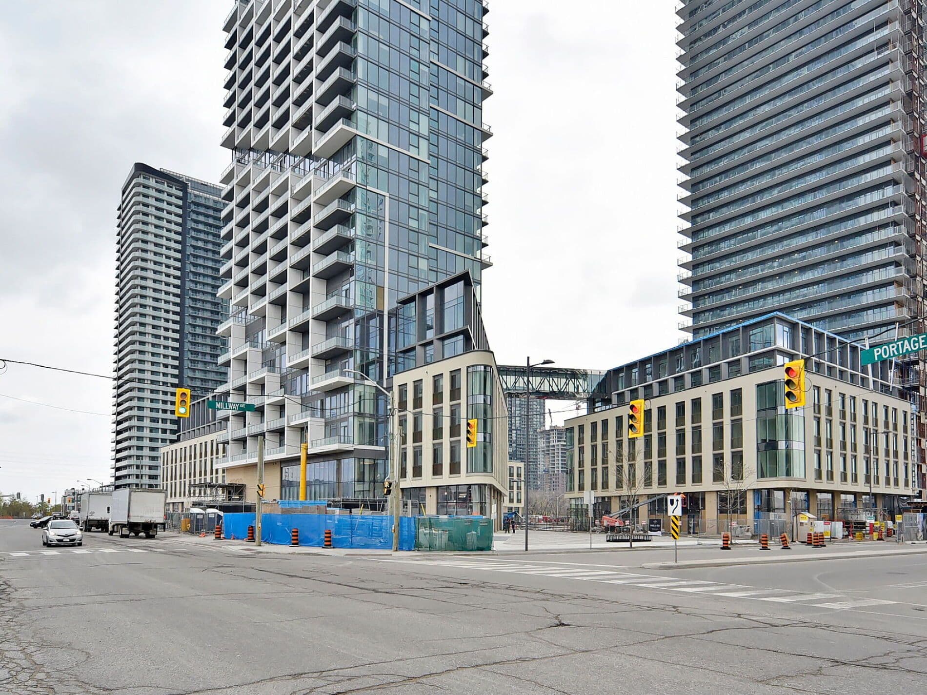 1000 Portage Parkway 305, Vaughan, ON L4K 0L1