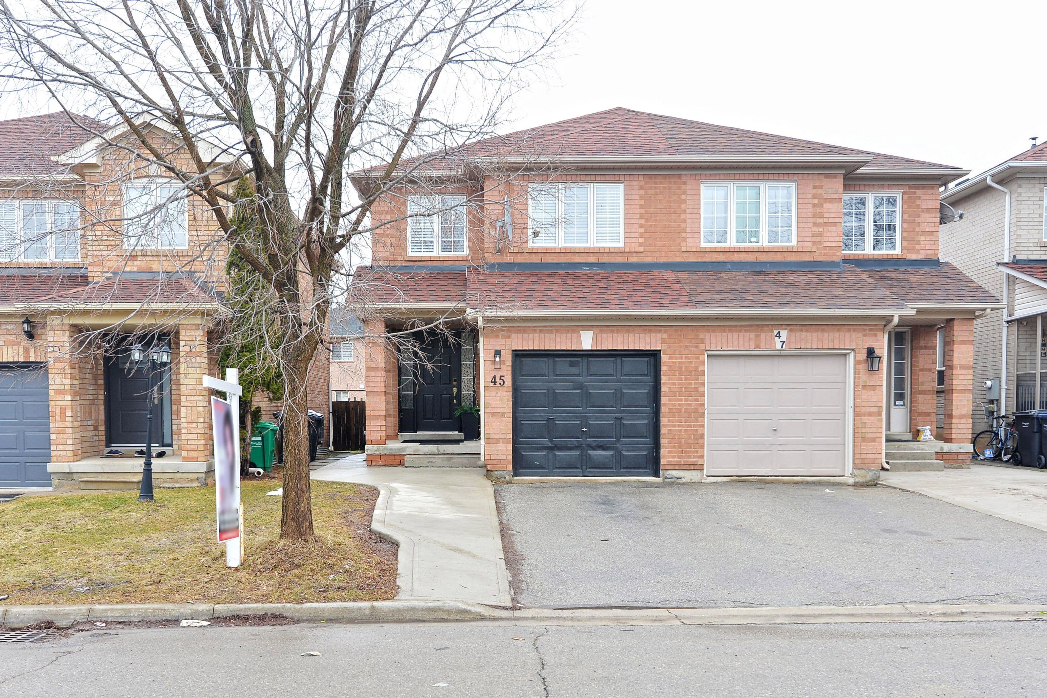 45 Roadmaster Lane, Brampton, ON L7A 3A7