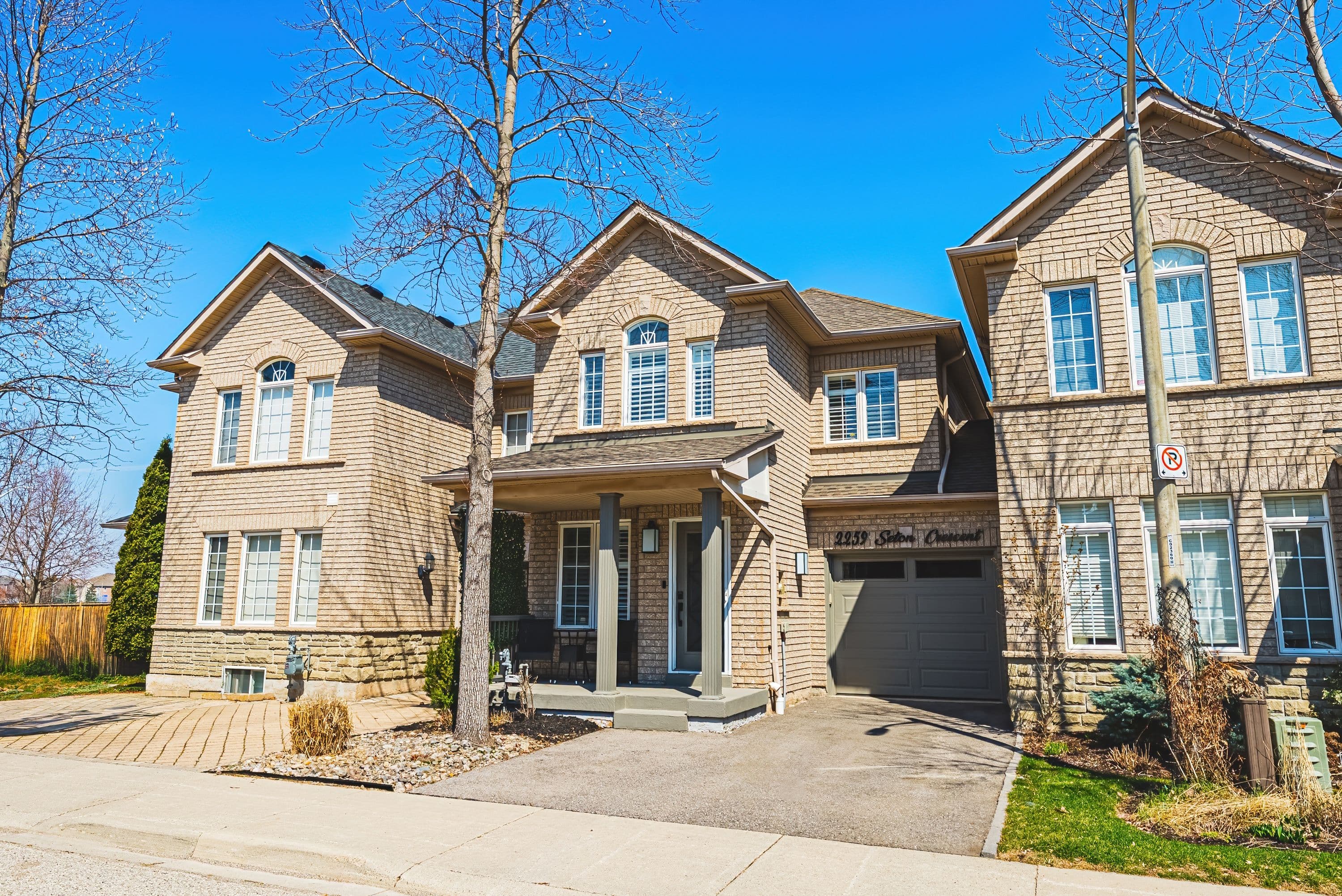 2259 Seton Crescent, Burlington, ON L7L 6Y4