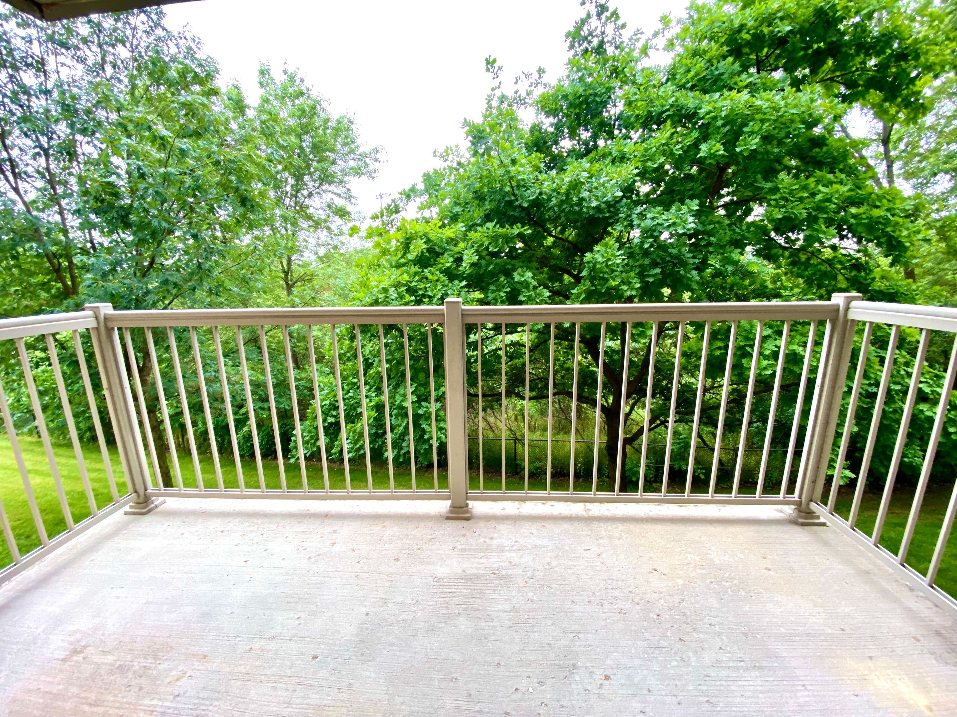 1450 Bishops Gate 209, Oakville, ON L6M 4N1