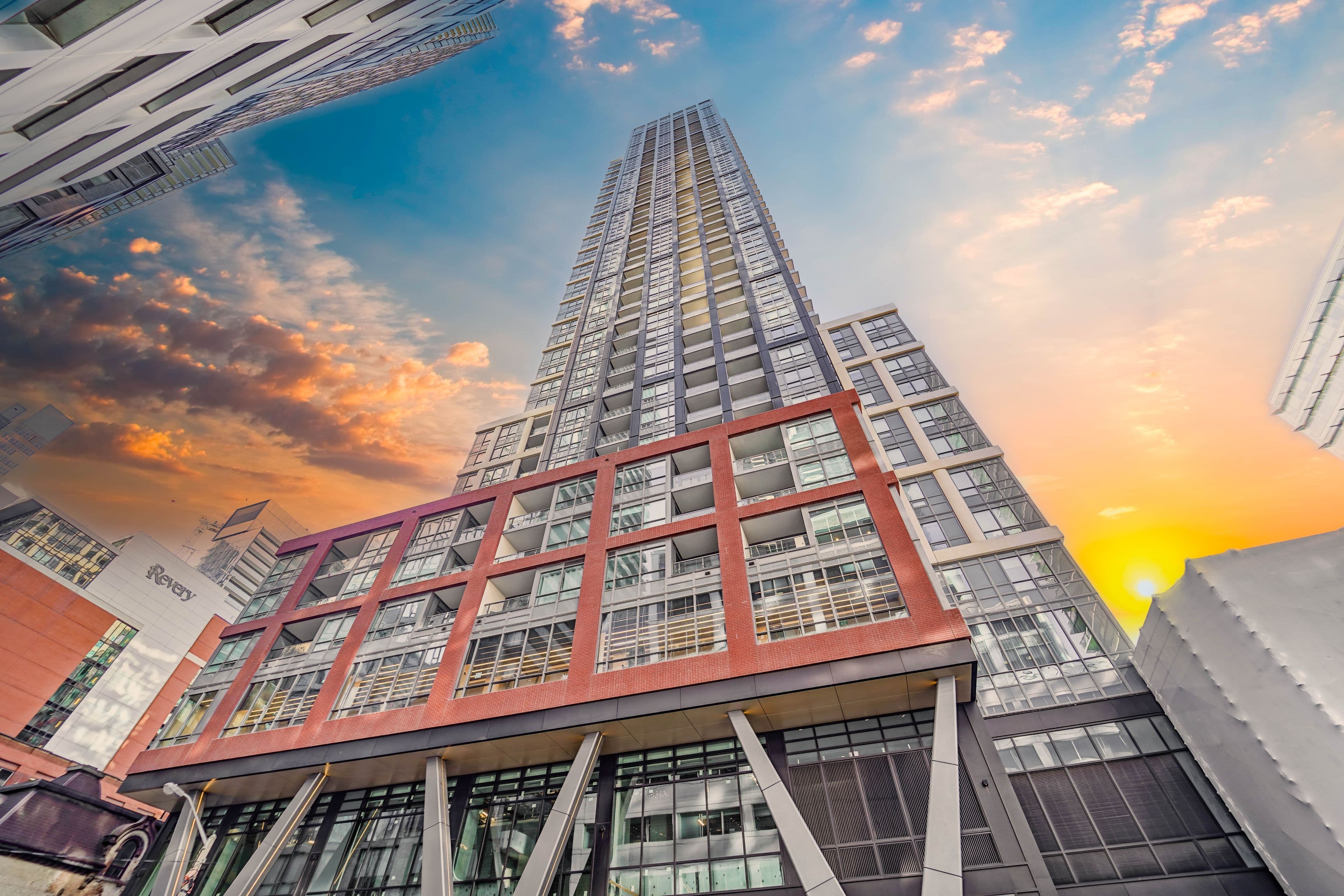 108 Peter Street 4505, Toronto C01, ON M5V 0W2