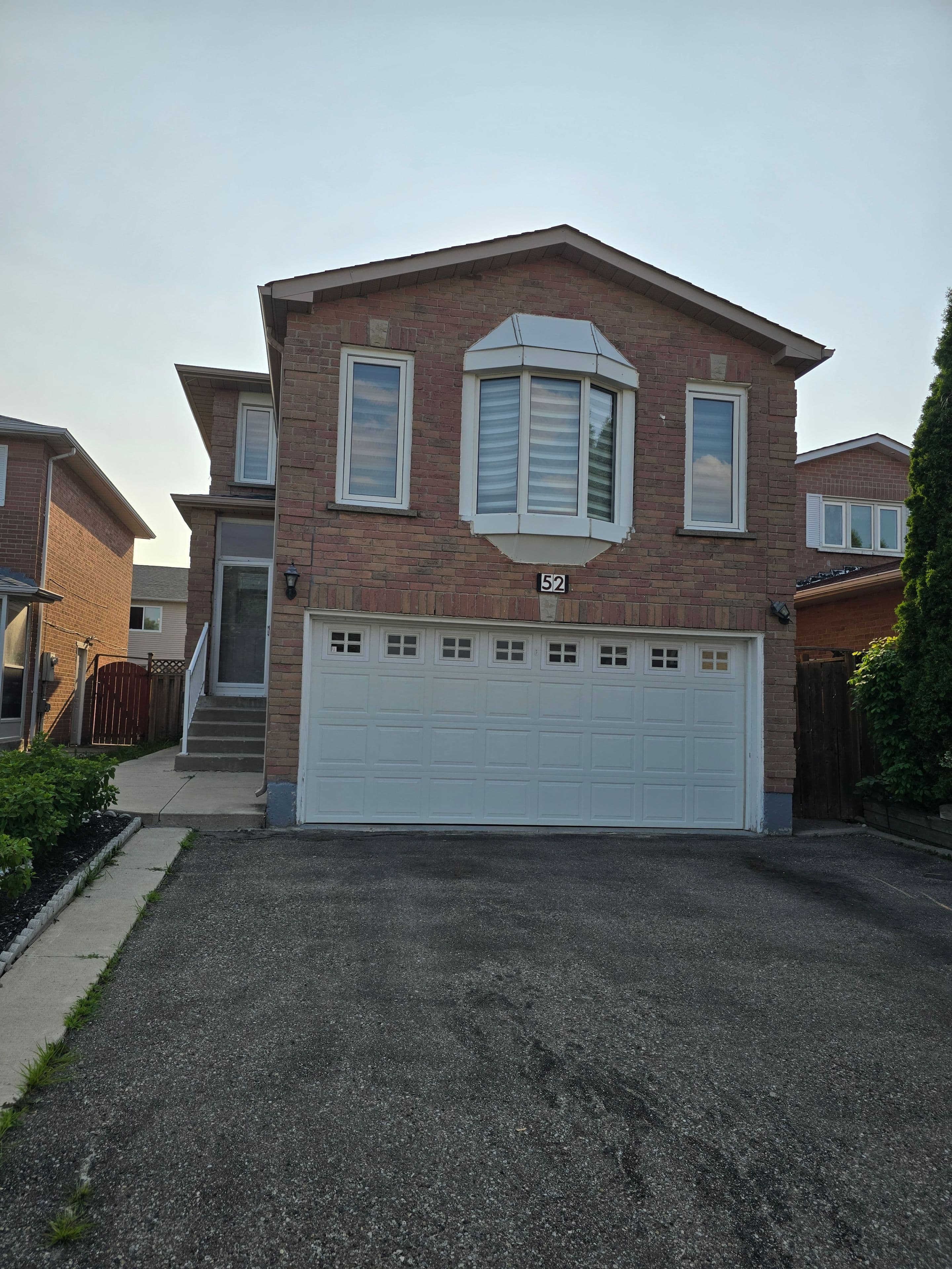 52 Timberlane Drive, Brampton, ON L6Y 4B6