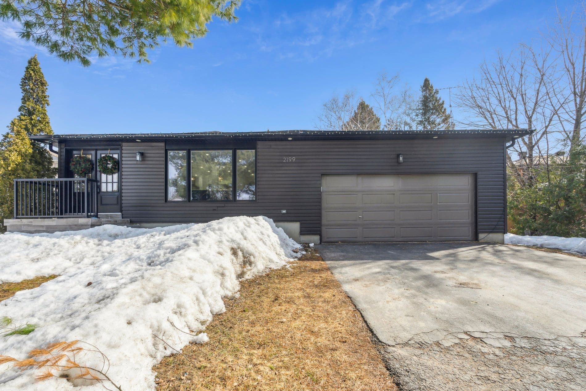 2199 Richard Street E, Innisfil, ON L9S 2C4
