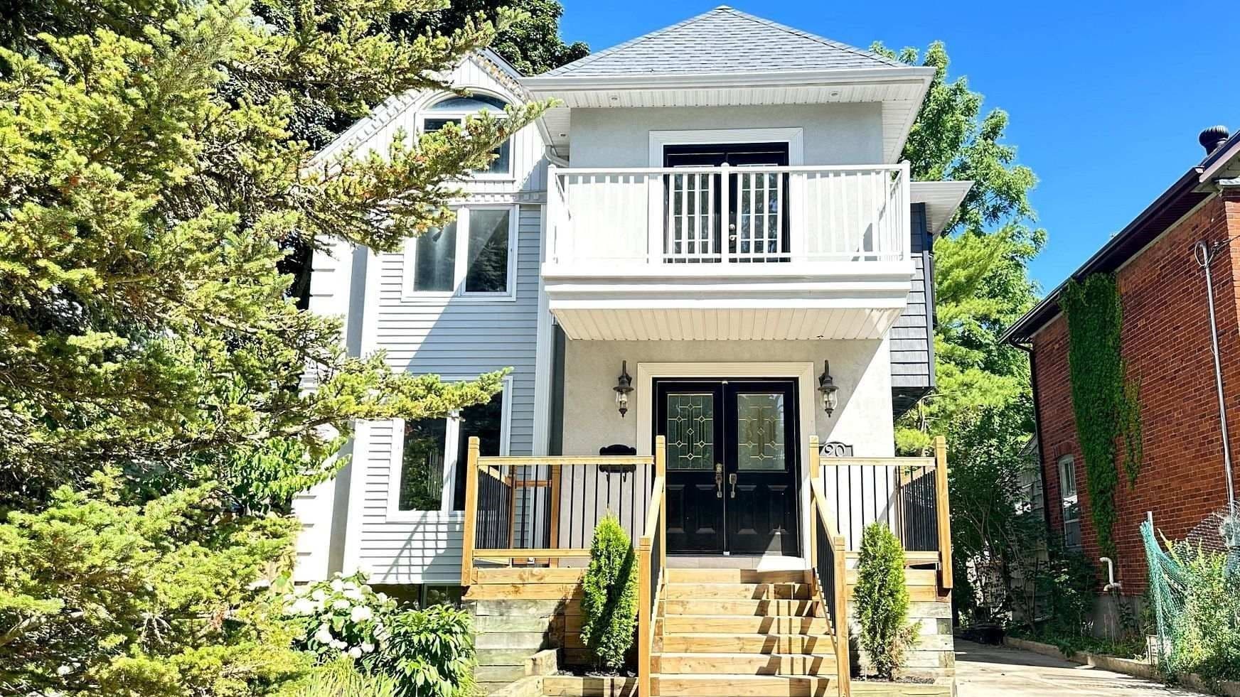 20 Holgate Street, Barrie, ON L4N 2T5