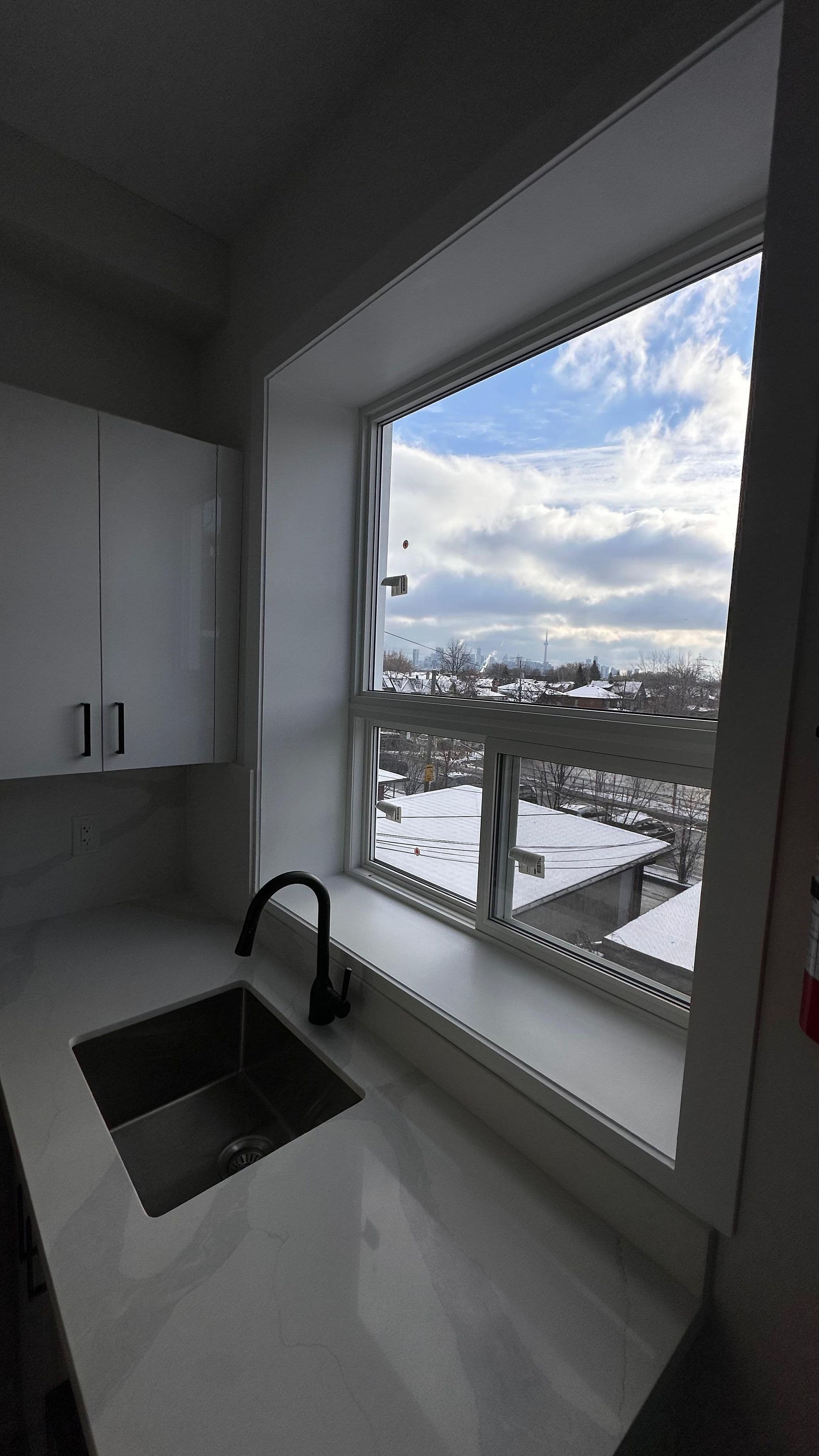 1357 Davenport Road 102, Toronto W02, ON M6H 2H5