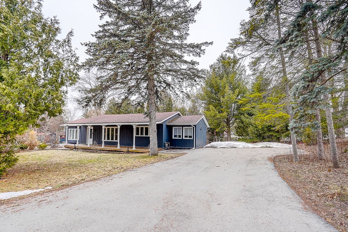 20 John Street, King, ON L7B 1J6