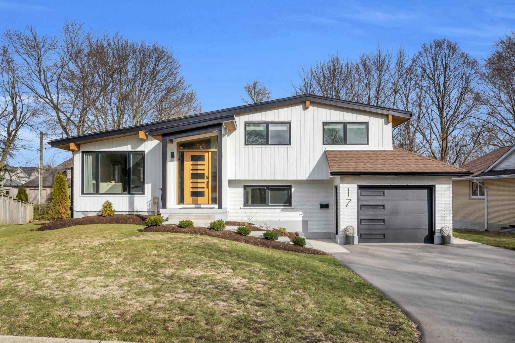 17 Bluebird Place, Woolwich, ON N3B 1W7